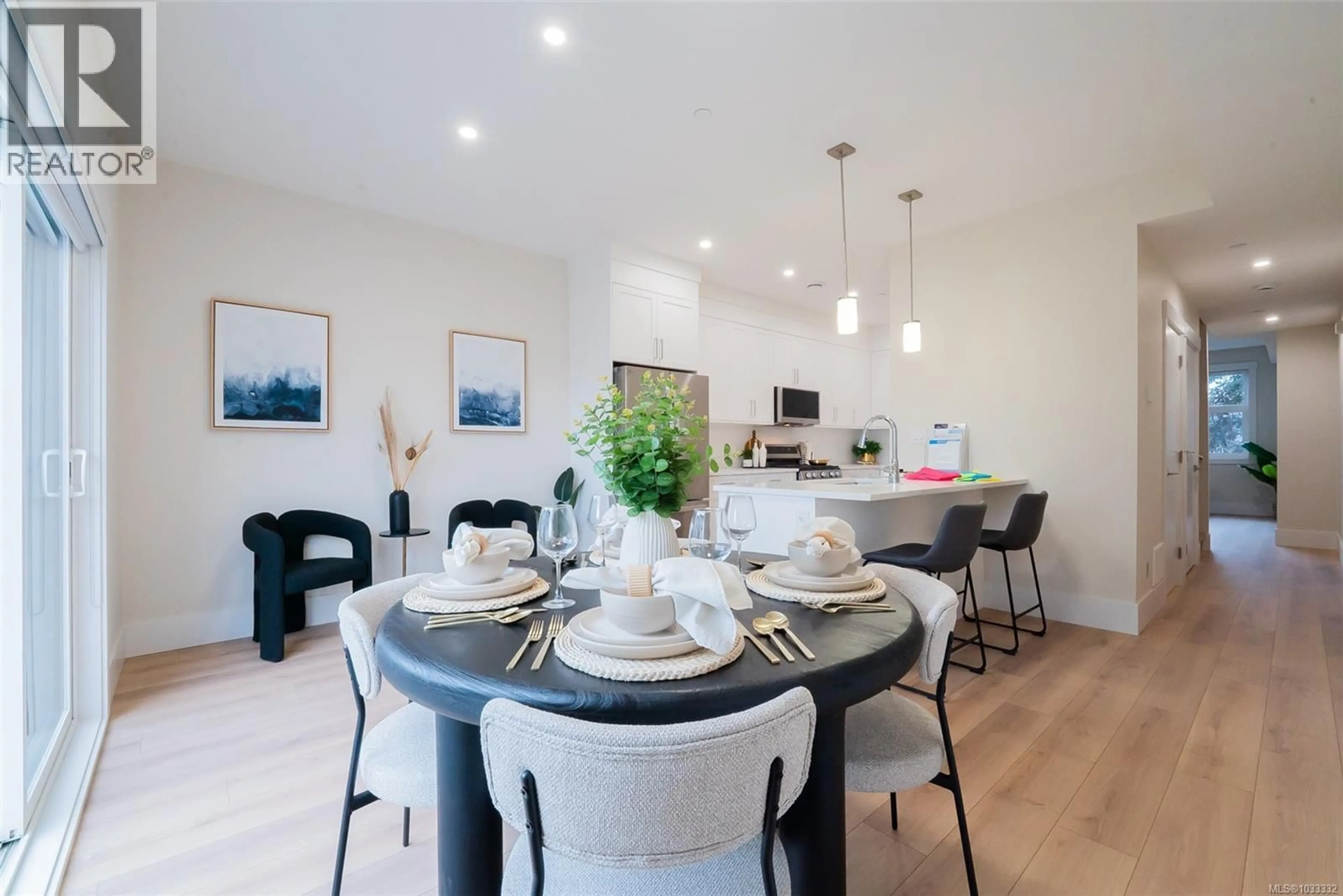 Dining room, wood/laminate floor for 107 - 1615 NORTHFIELD ROAD, Nanaimo British Columbia V9S5A8