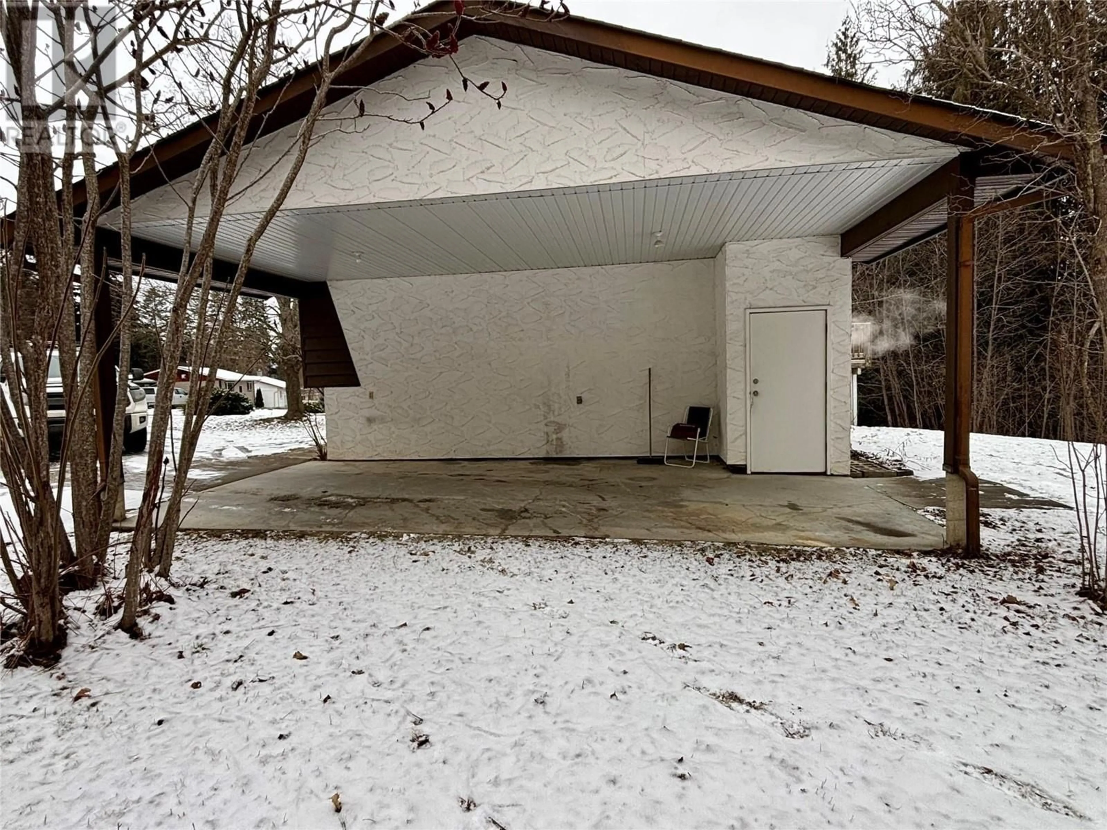 Indoor garage for 2280 22 Street NE Lot# 14, Salmon Arm British Columbia V1E3E6