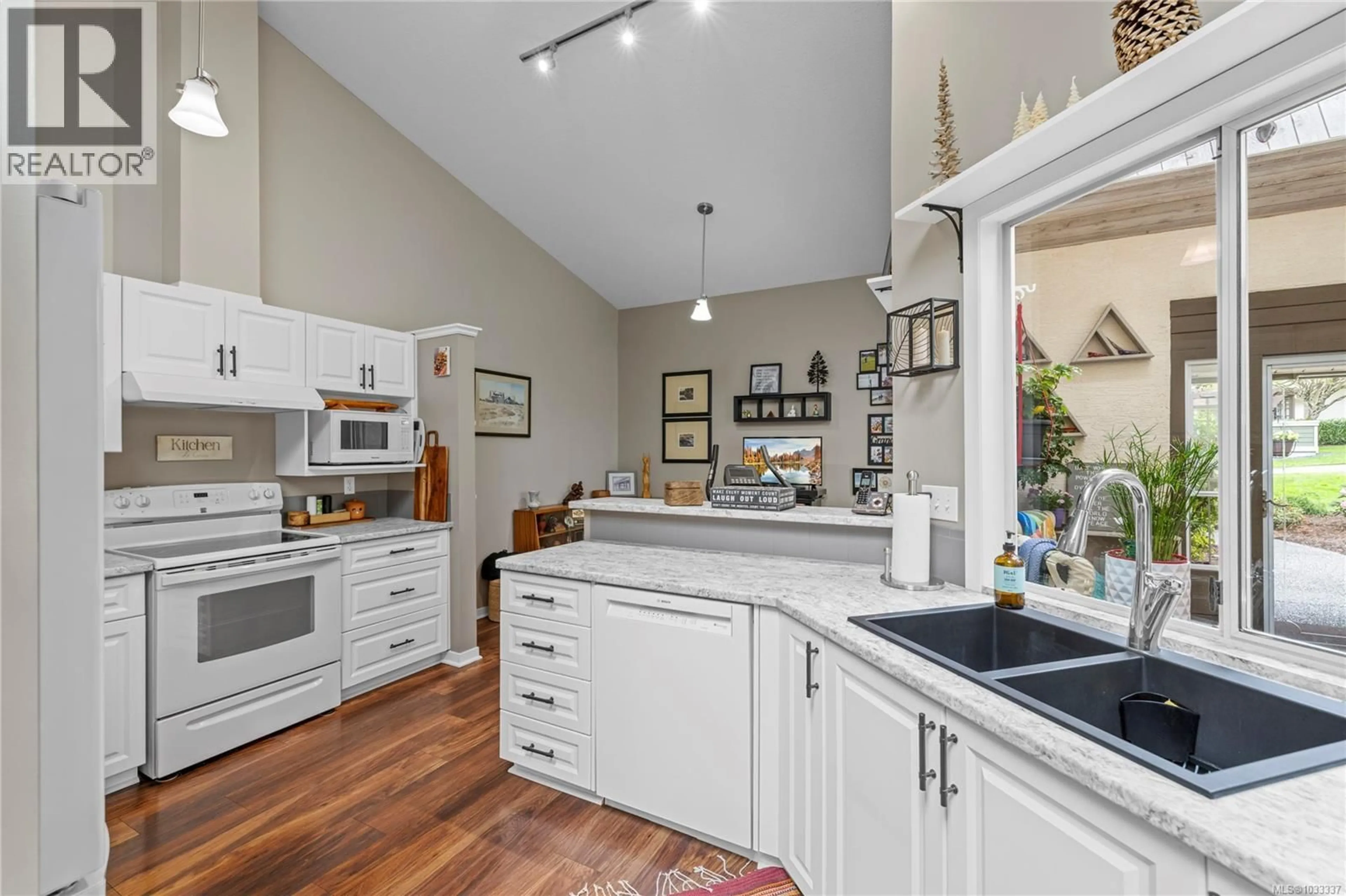 Open concept kitchen, unknown for 21 - 885 BERWICK ROAD, Qualicum Beach British Columbia V9K1N7