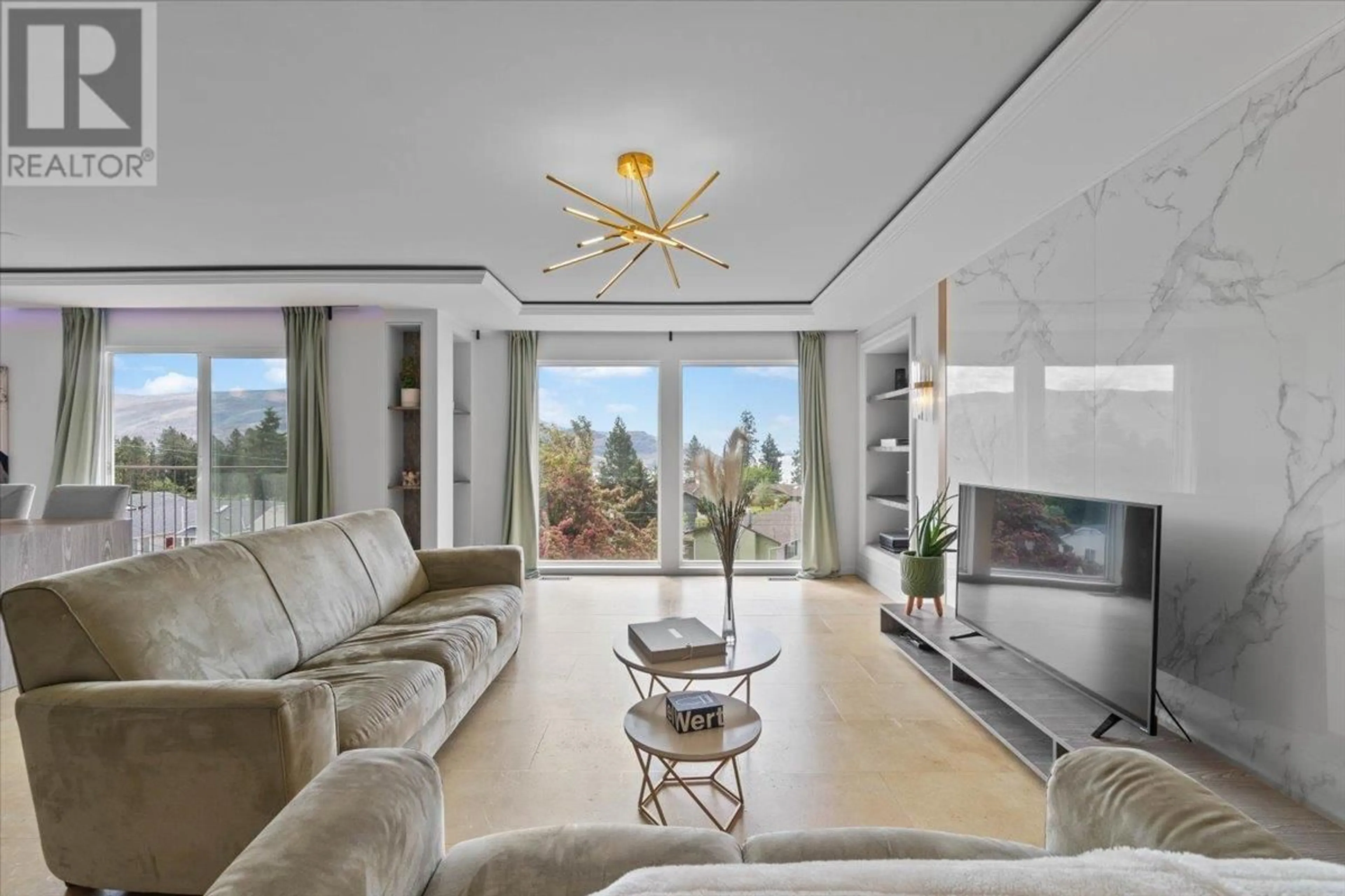Living room with furniture, unknown for 5956 VICTORIA STREET, Peachland British Columbia V0H1X4
