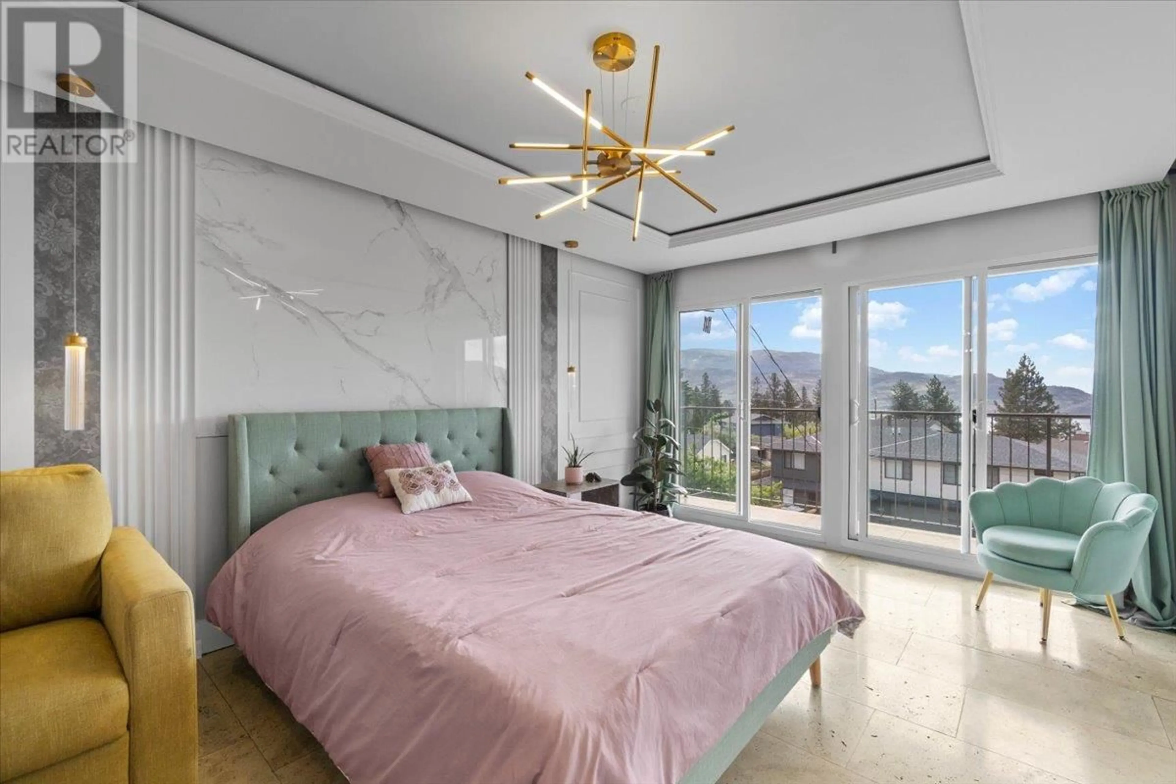 Bedroom with bed, unknown for 5956 VICTORIA STREET, Peachland British Columbia V0H1X4