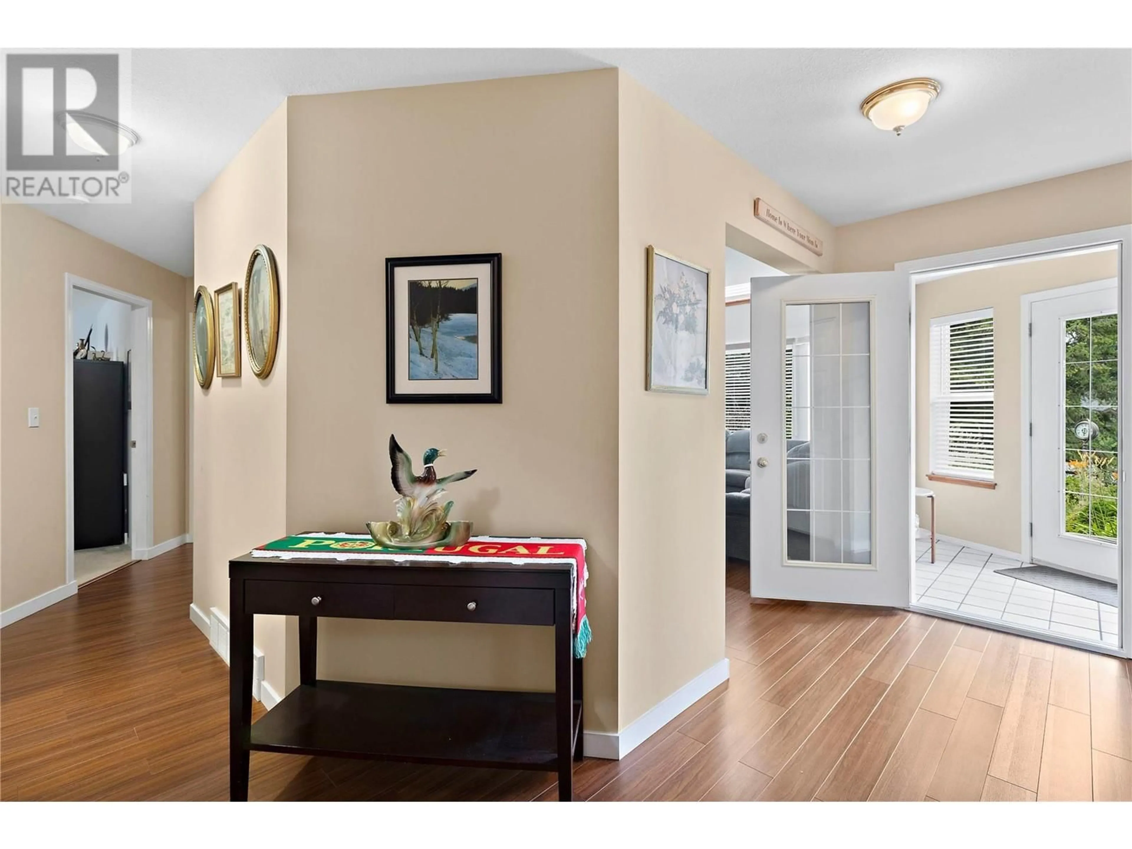 Indoor entryway for 2856 HILLTOP ROAD, Blind Bay British Columbia V0E1H1