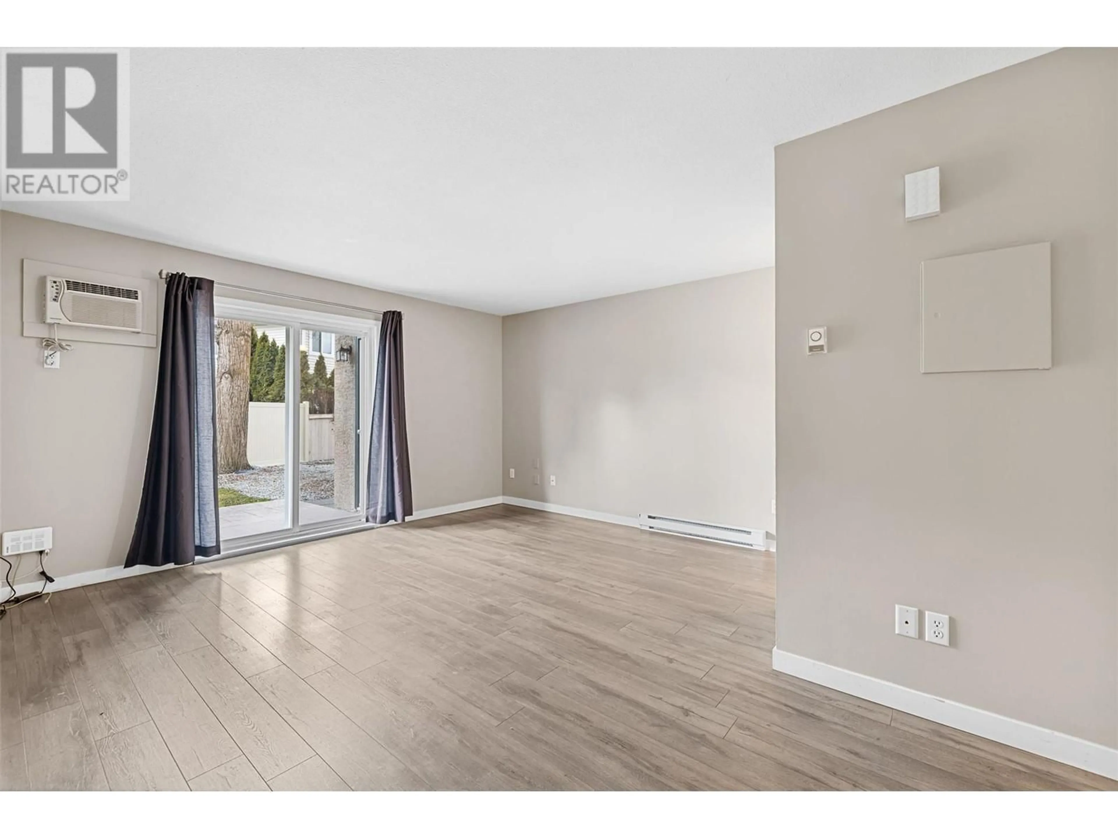 A pic of a room for 735 Cook Road Unit# 104B, Kelowna British Columbia V1W3G6