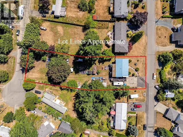 4732 OAKRIDGE DRIVE, Courtenay 2