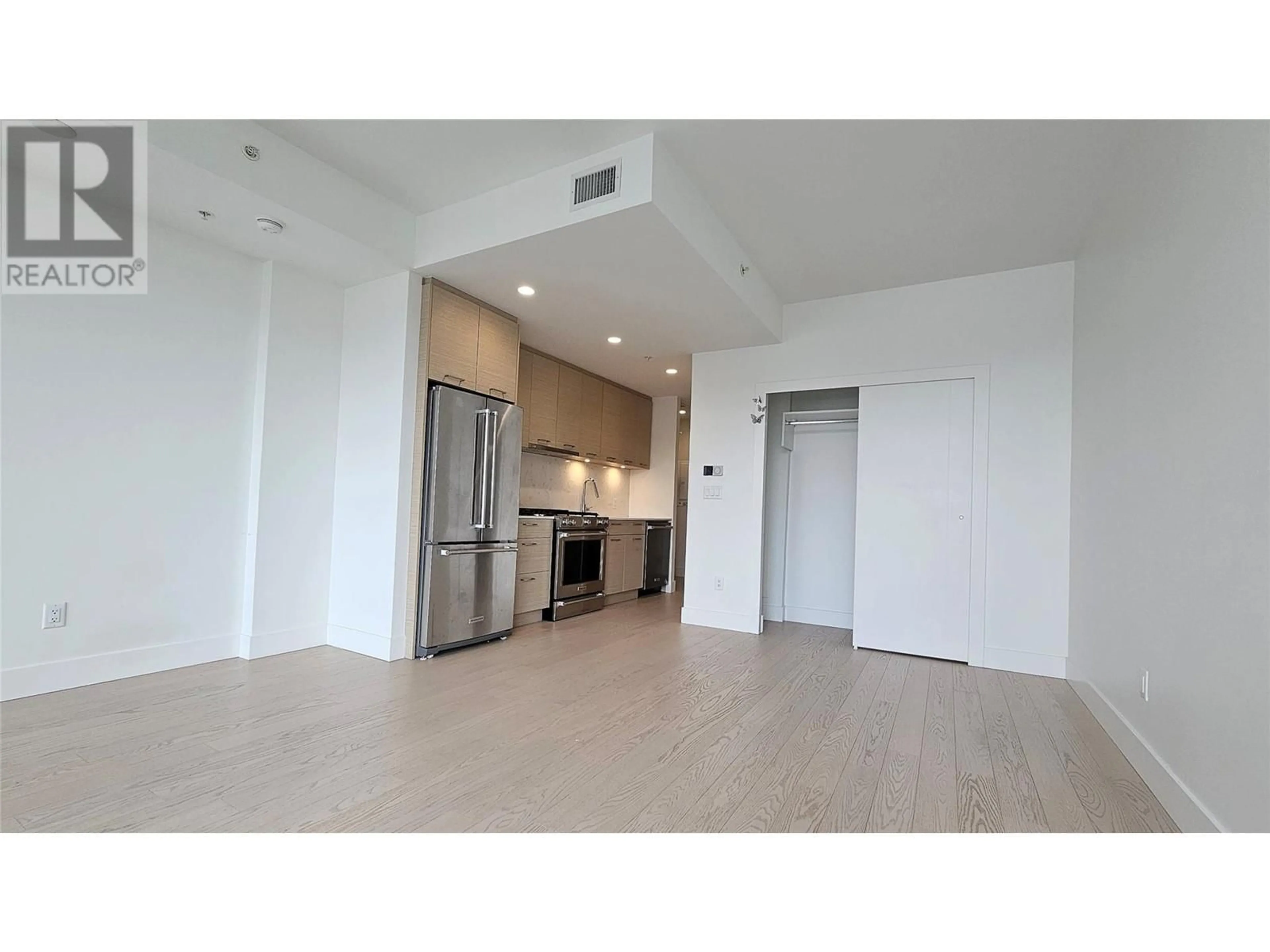 Unknown for 609 - 1191 SUNSET DRIVE, Kelowna British Columbia V1Y0J4