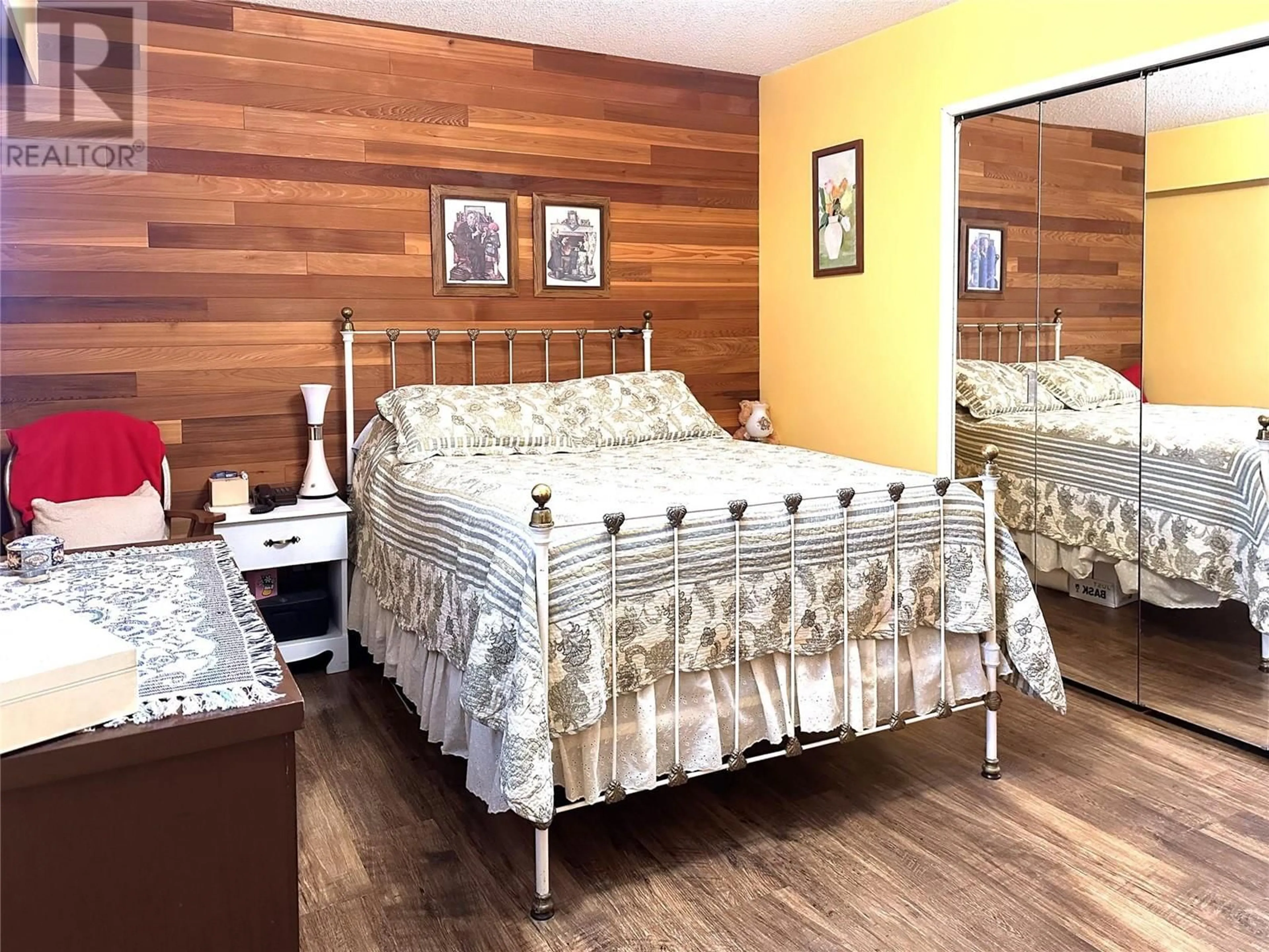 Bedroom with bed, wood/laminate floor for 1249 HIGHRIDGE Drive, Kamloops British Columbia V2C5S5