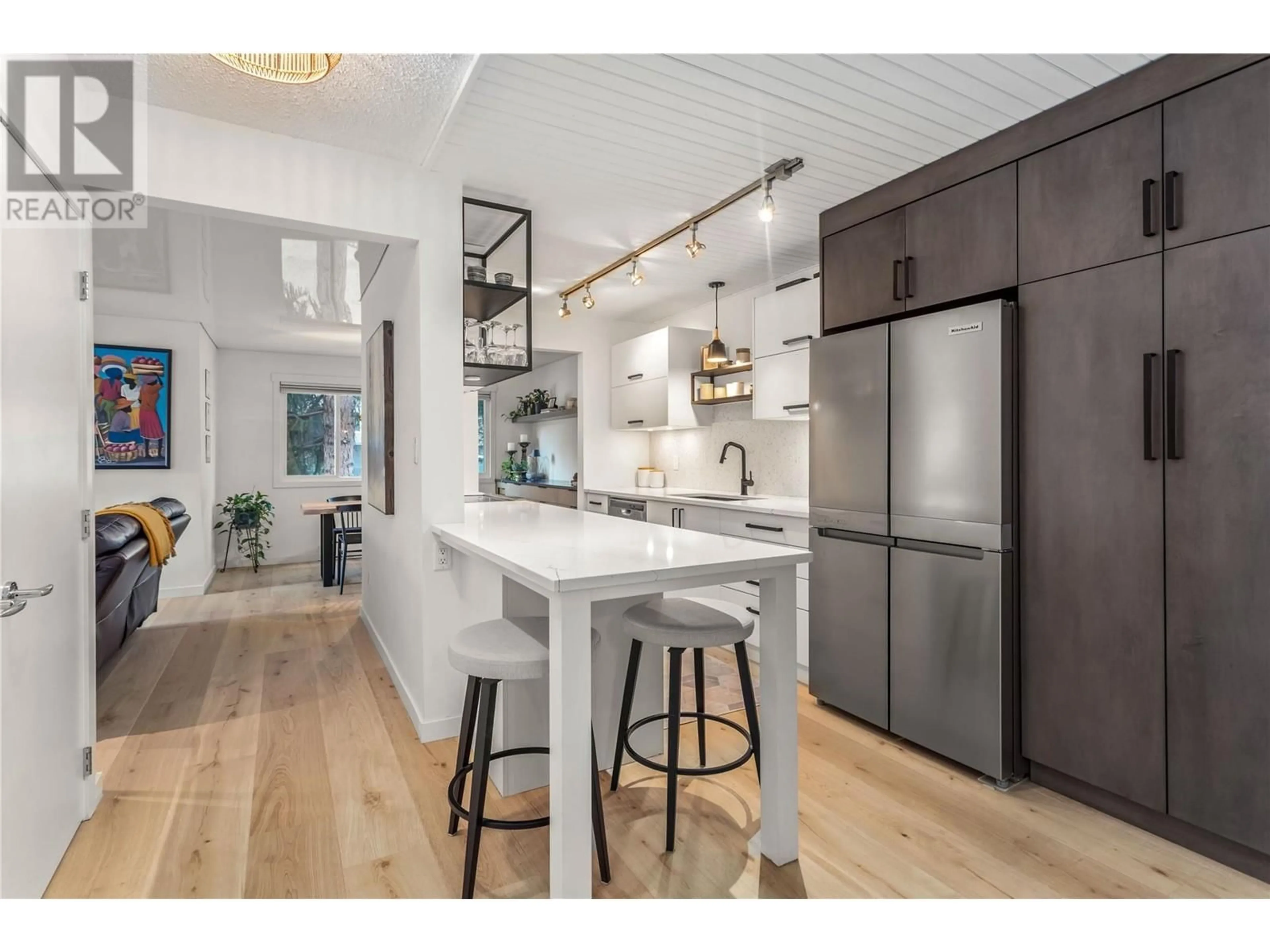 Open concept kitchen, unknown for 1056 Bernard Avenue Unit# 109, Kelowna British Columbia V1Y8L7