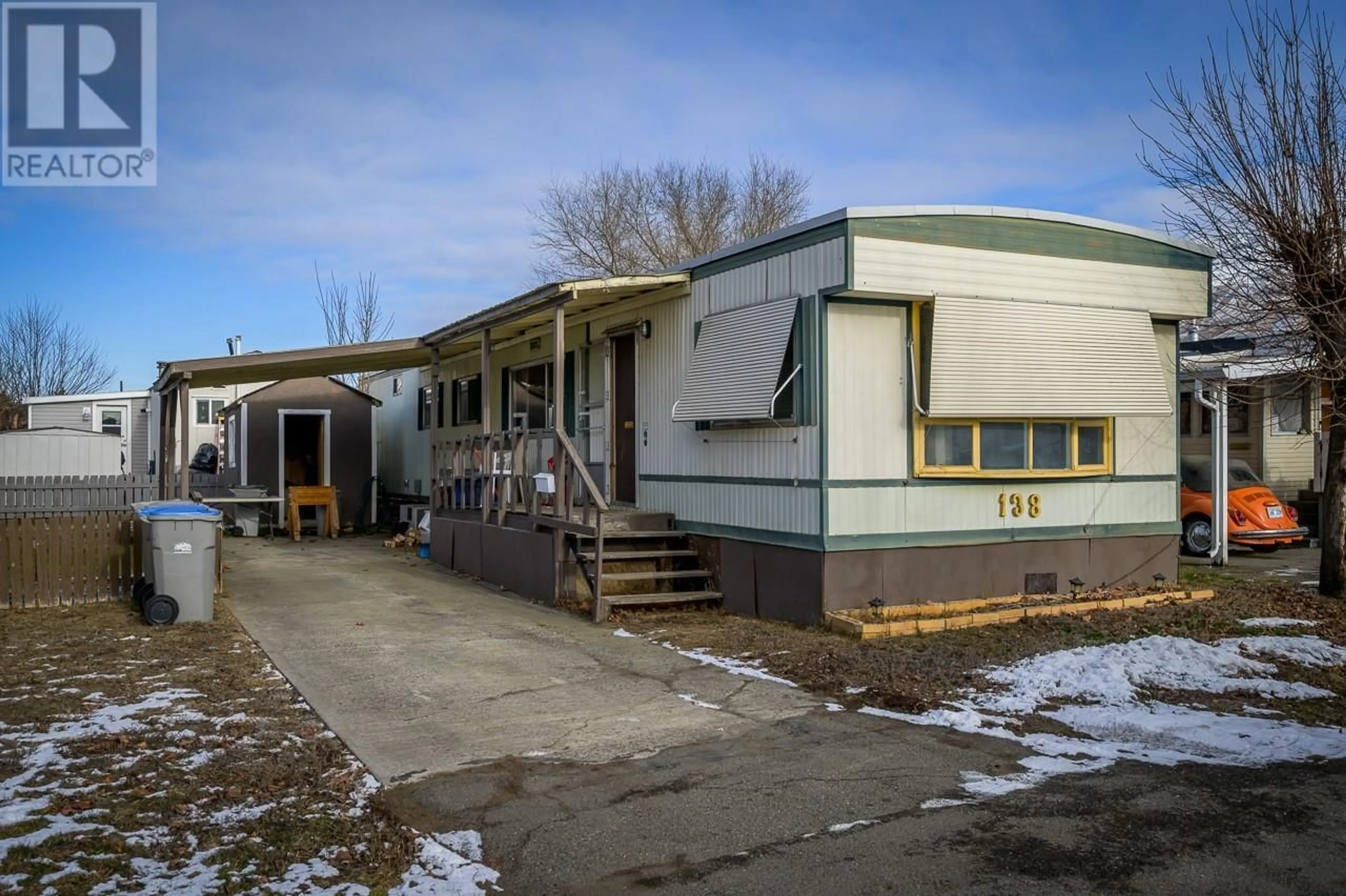 Home with vinyl exterior material, street for 2400 Oakdale Way Unit# 138, Kamloops British Columbia V2B6W7