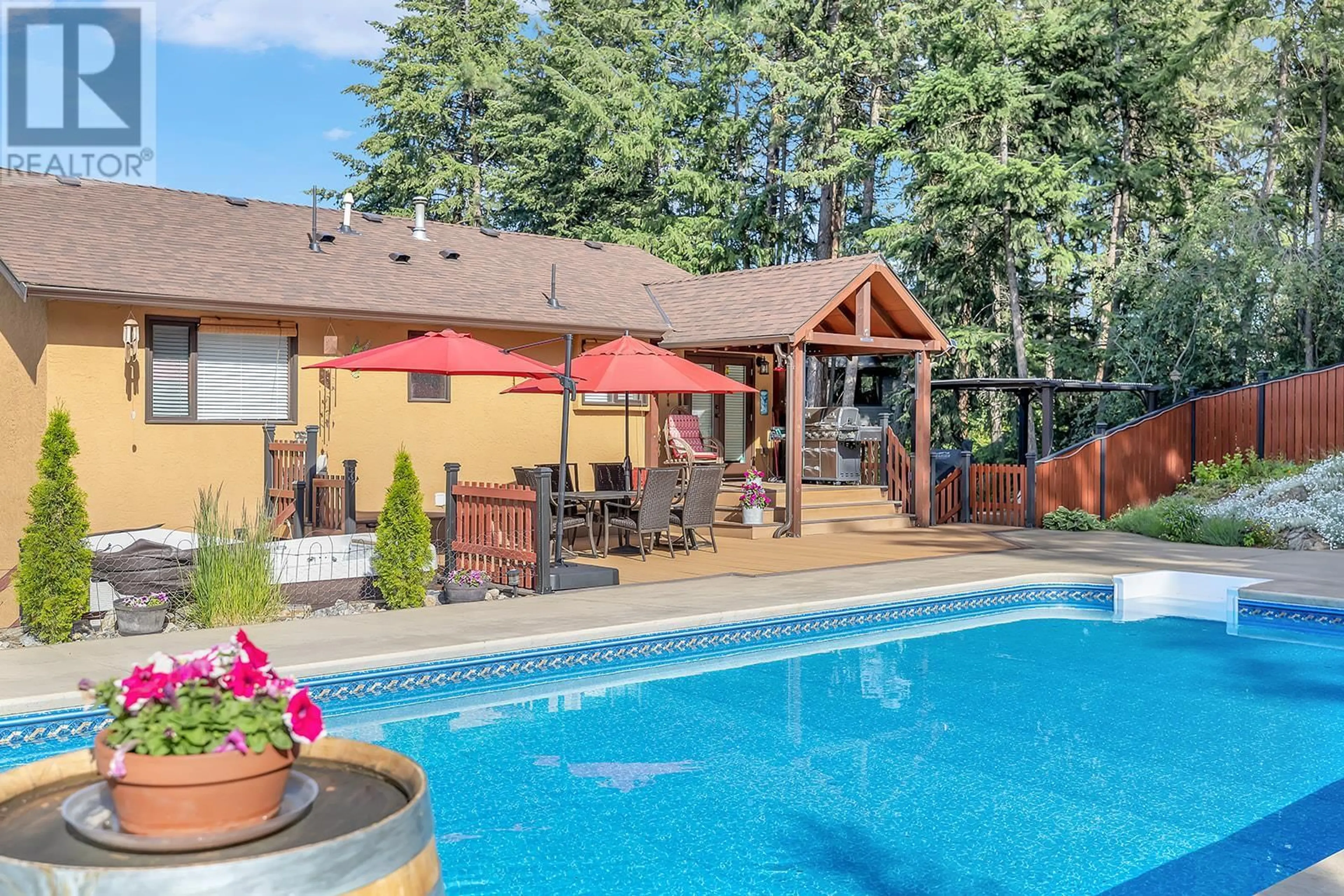 Pool for 10590 Long Road, Lake Country British Columbia V4V1N7