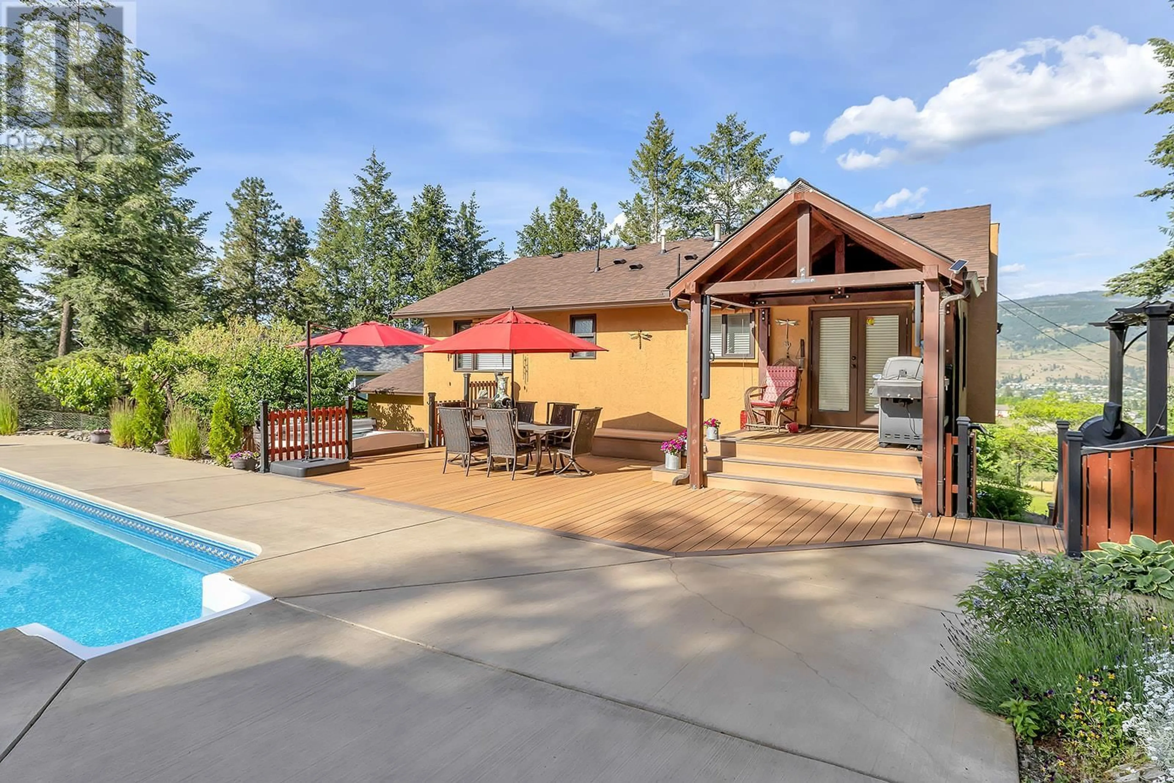 Patio, mountain view for 10590 Long Road, Lake Country British Columbia V4V1N7