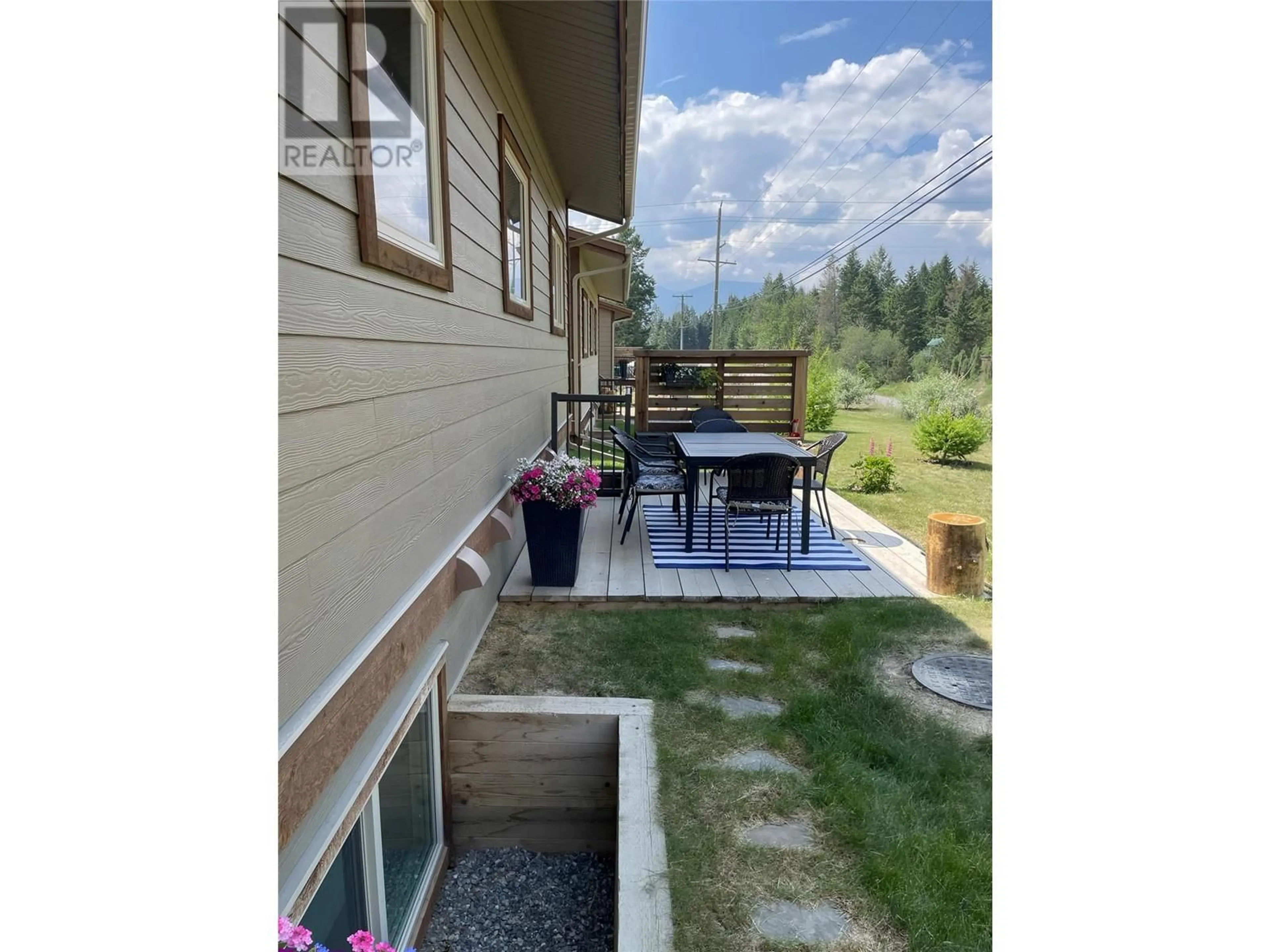 Patio, water/lake/river/ocean view for 4926 Timber Ridge Road Unit# 9, Windermere British Columbia V0A1K3