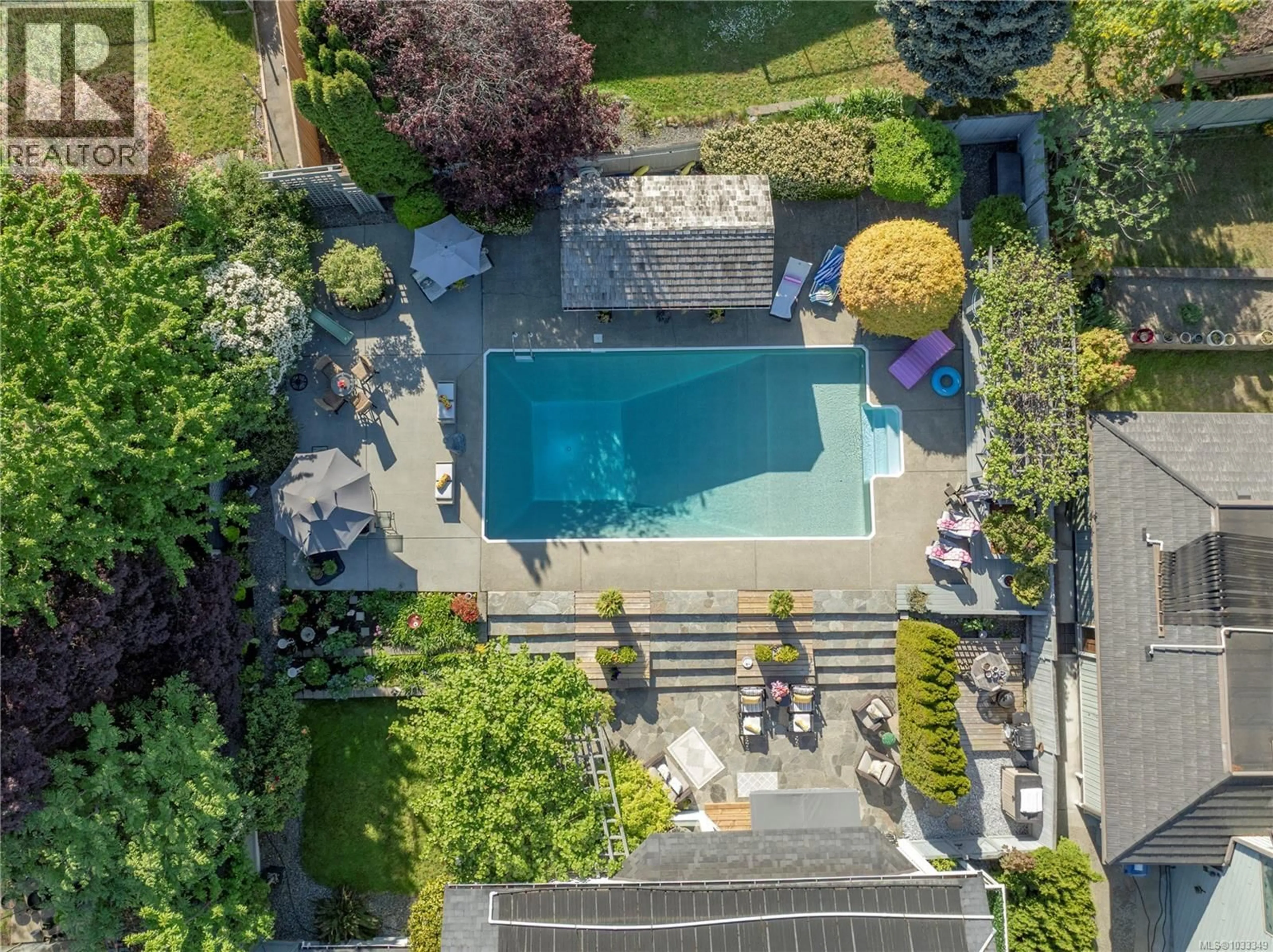 A pic from outside/outdoor area/front of a property/back of a property/a pic from drone, unknown for 221 BLAIRGOWRIE PLACE, Nanaimo British Columbia V9T4C8