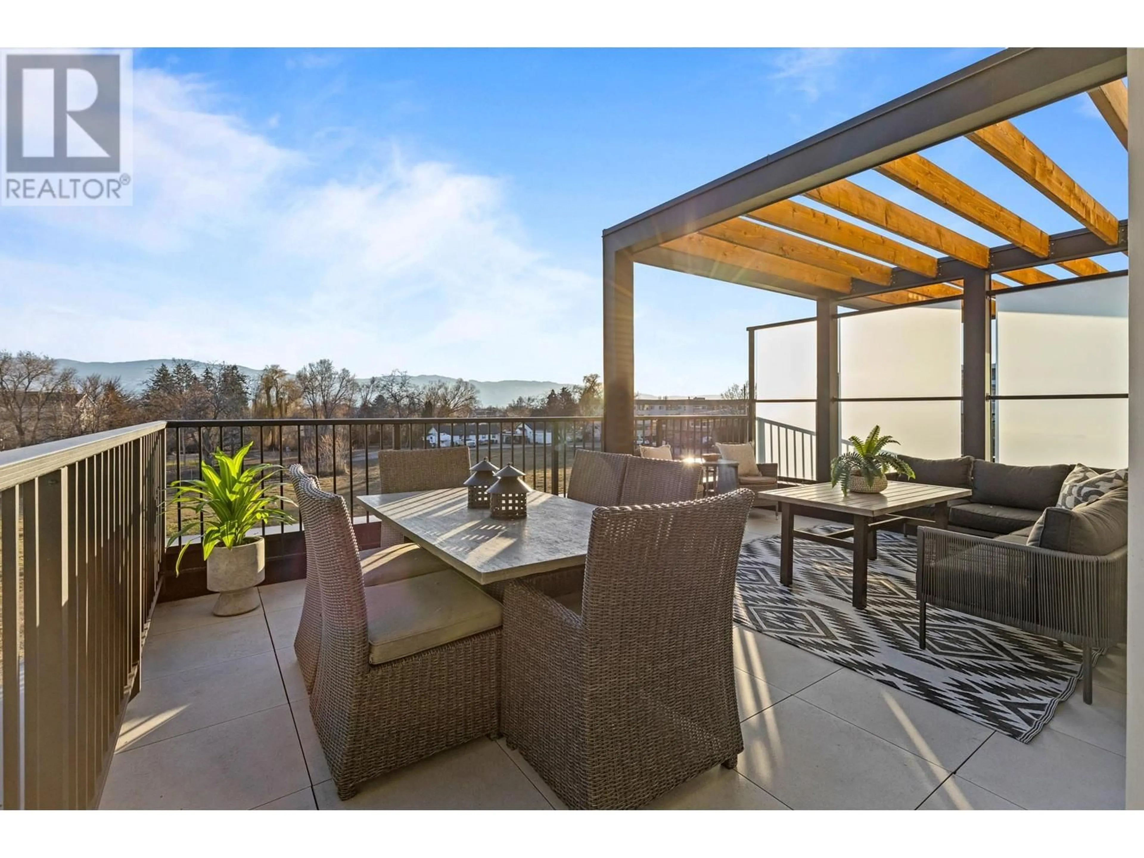 Patio, water/lake/river/ocean view for 1220 Pacific Avenue Unit# 307, Kelowna British Columbia V1Y5T7