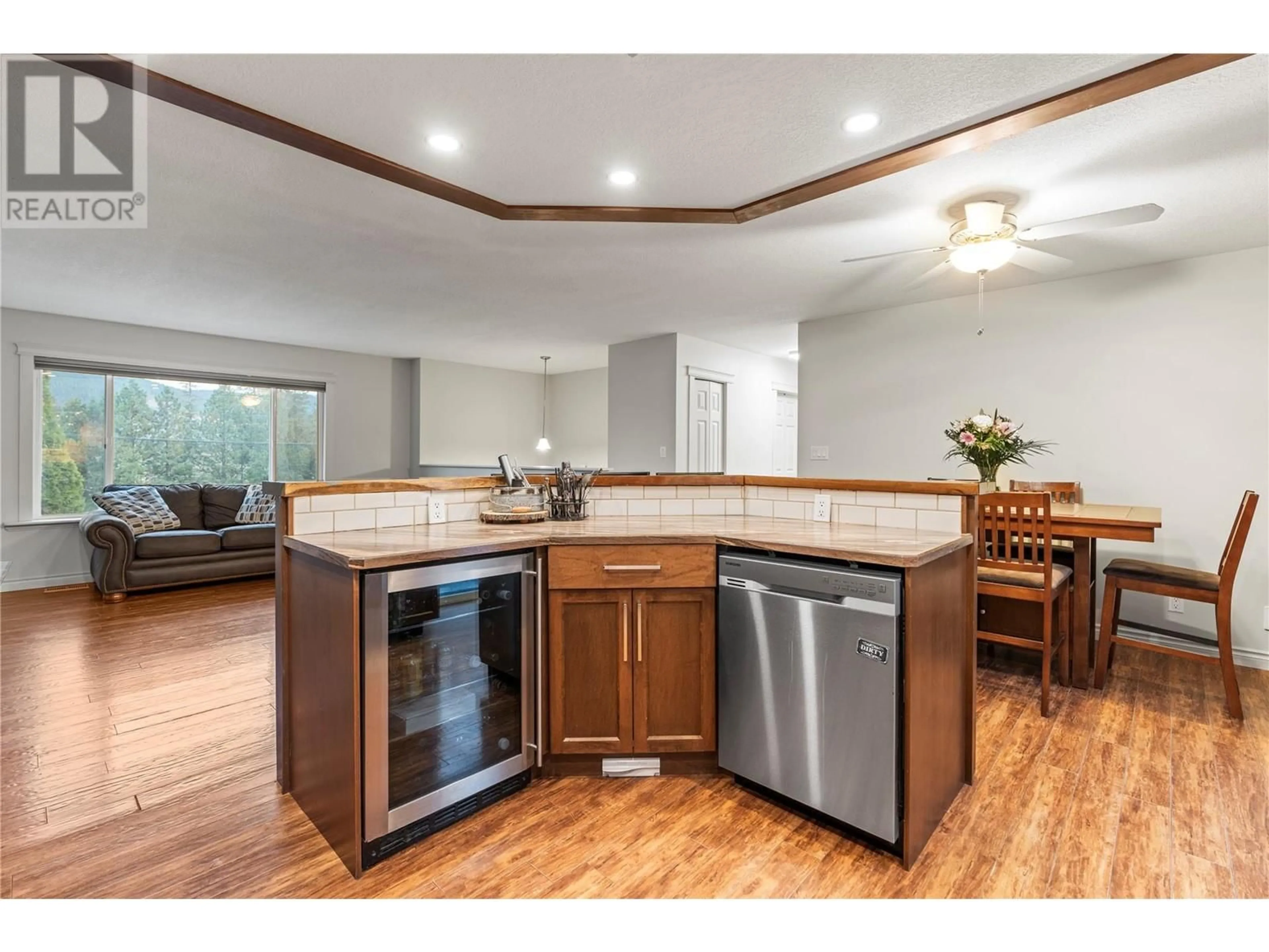 Open concept kitchen, unknown for 1718 GRANDVIEW AVENUE, Lumby British Columbia V0E2G0