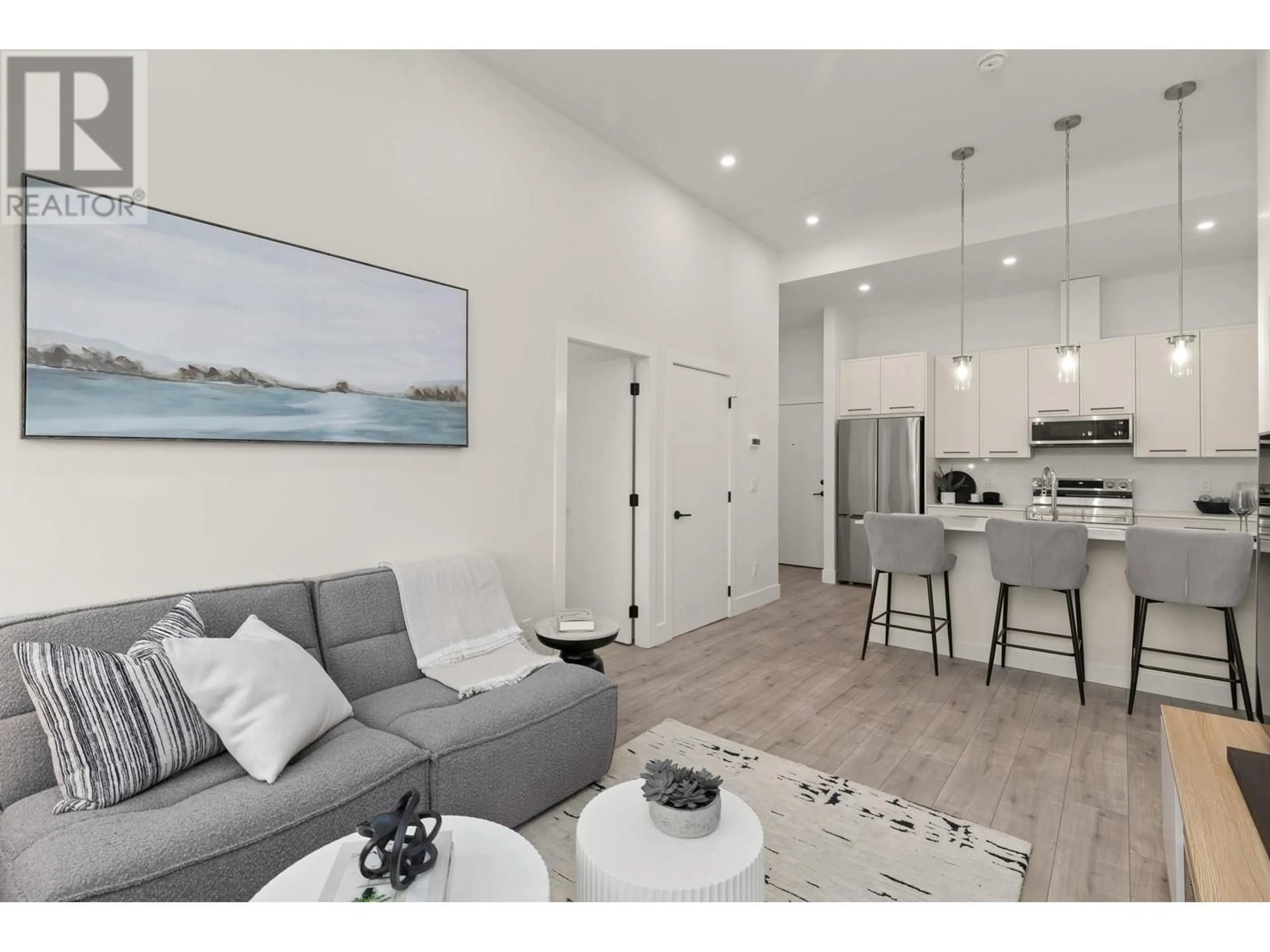 Living room with furniture, unknown for 509 - 1220 PACIFIC AVENUE, Kelowna British Columbia V1Y5T7