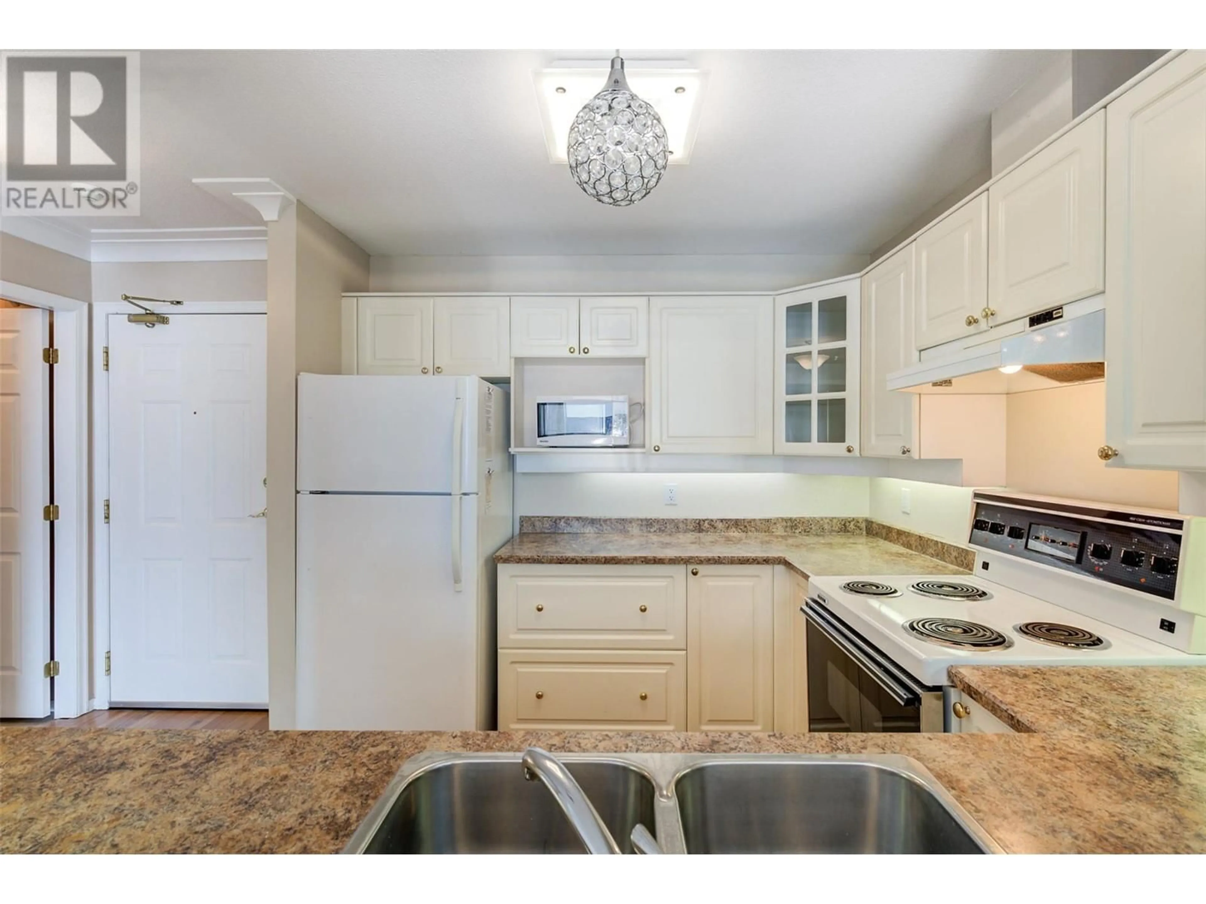 Standard kitchen, unknown for 3283 Casorso Road Unit# 308, Kelowna British Columbia V1W3L6