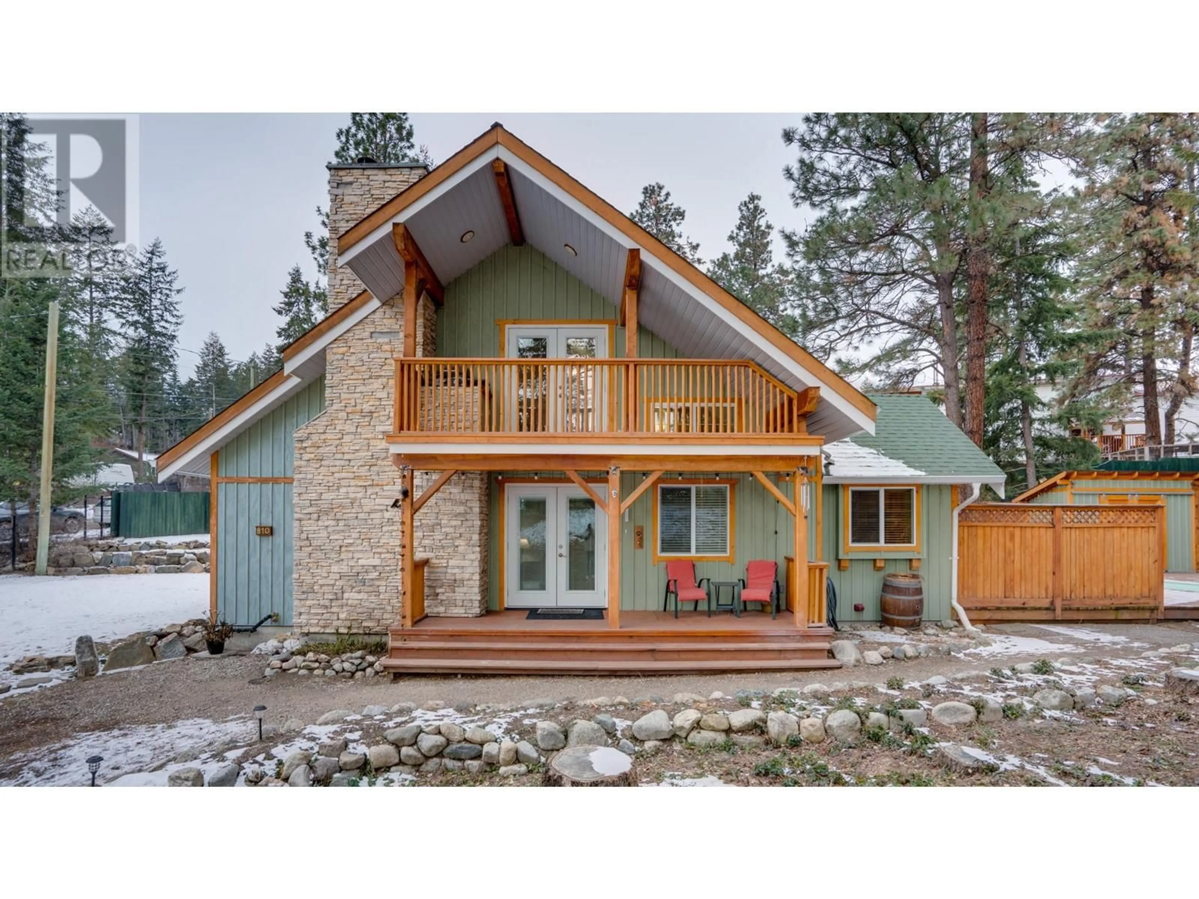 Home with vinyl exterior material, mountain view for 810 FIRWOOD ROAD, Kelowna British Columbia V1Z3V5