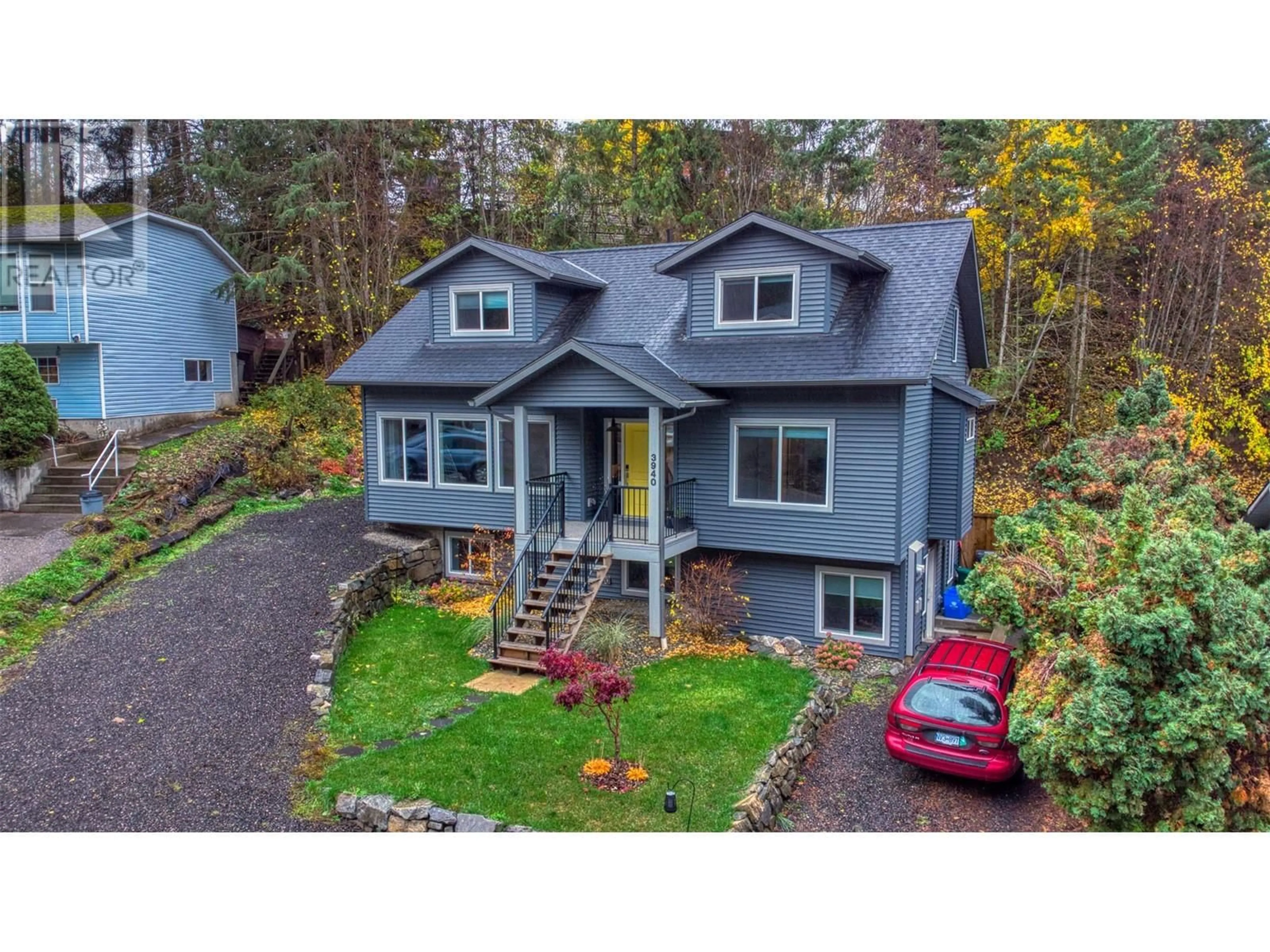 A pic from outside/outdoor area/front of a property/back of a property/a pic from drone, street for 3940 Highland Park Crescent, Armstrong British Columbia V0E1B4