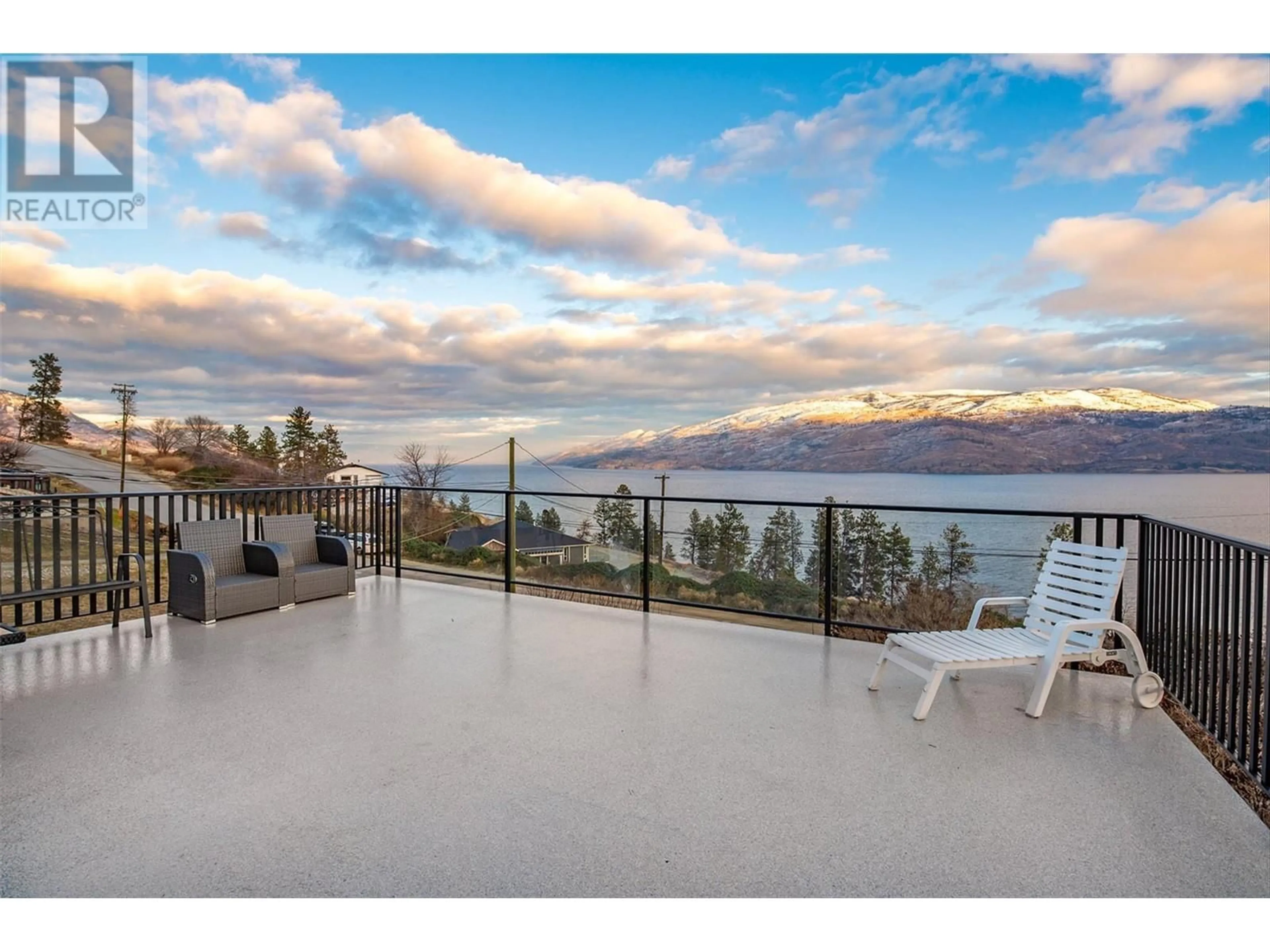 Patio, water/lake/river/ocean view for 6178 Lipsett Avenue, Peachland British Columbia V0H1X7