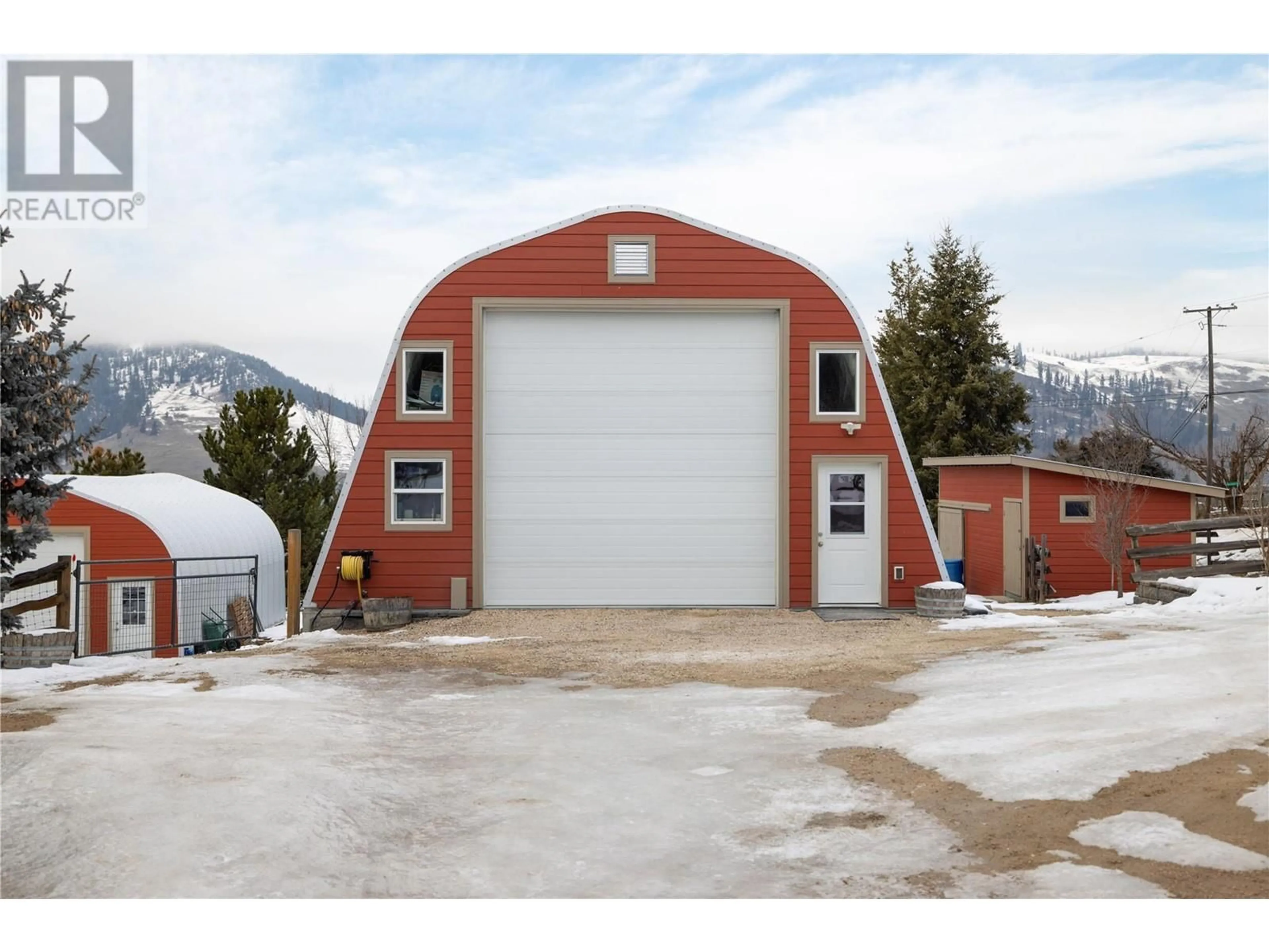 Indoor garage for 5380 Learmouth Road, Lavington British Columbia V1B3E8