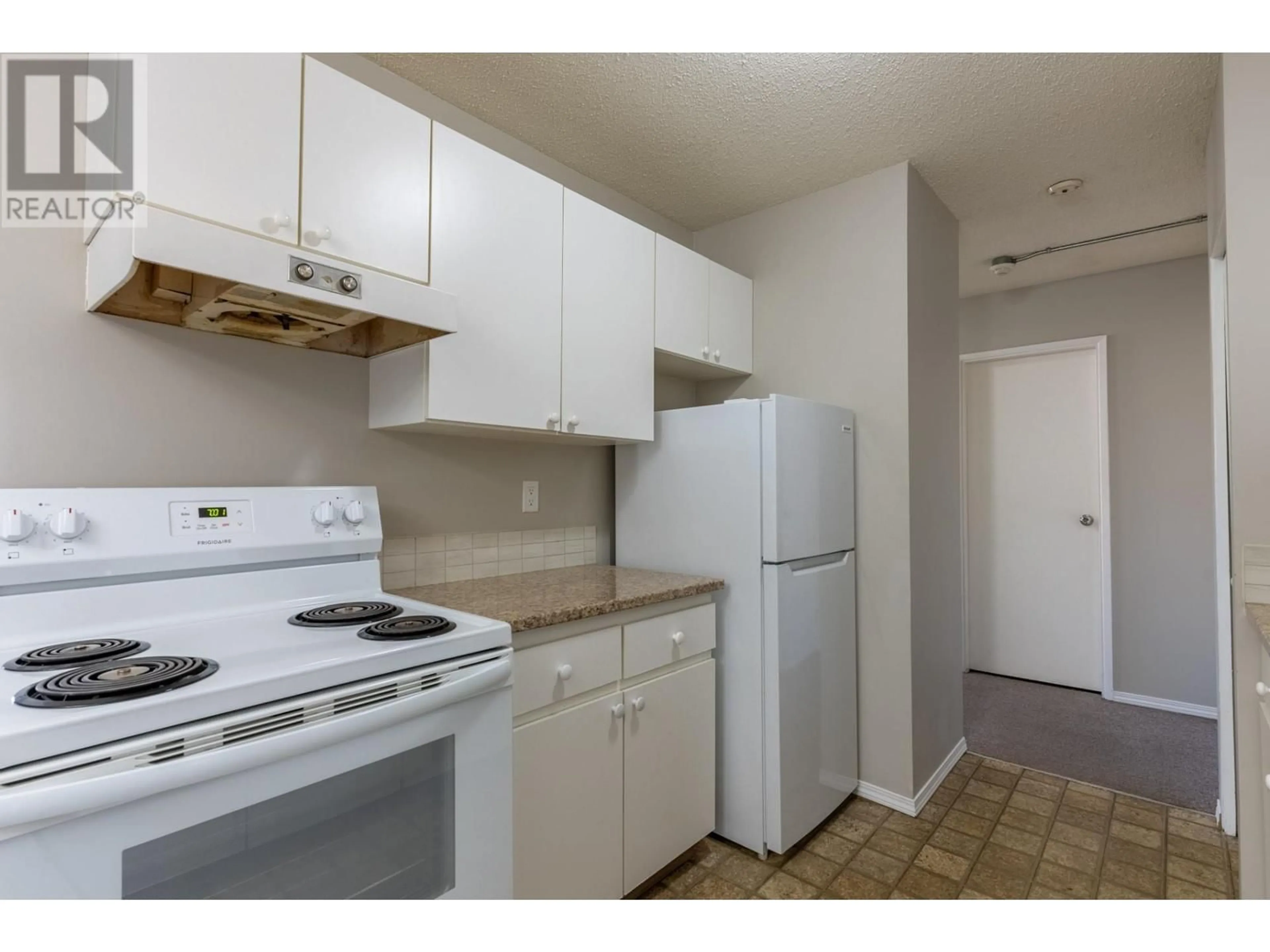 Standard kitchen, unknown for 1900 TRANQUILLE Road Unit# 19, Kamloops British Columbia V2H1T7