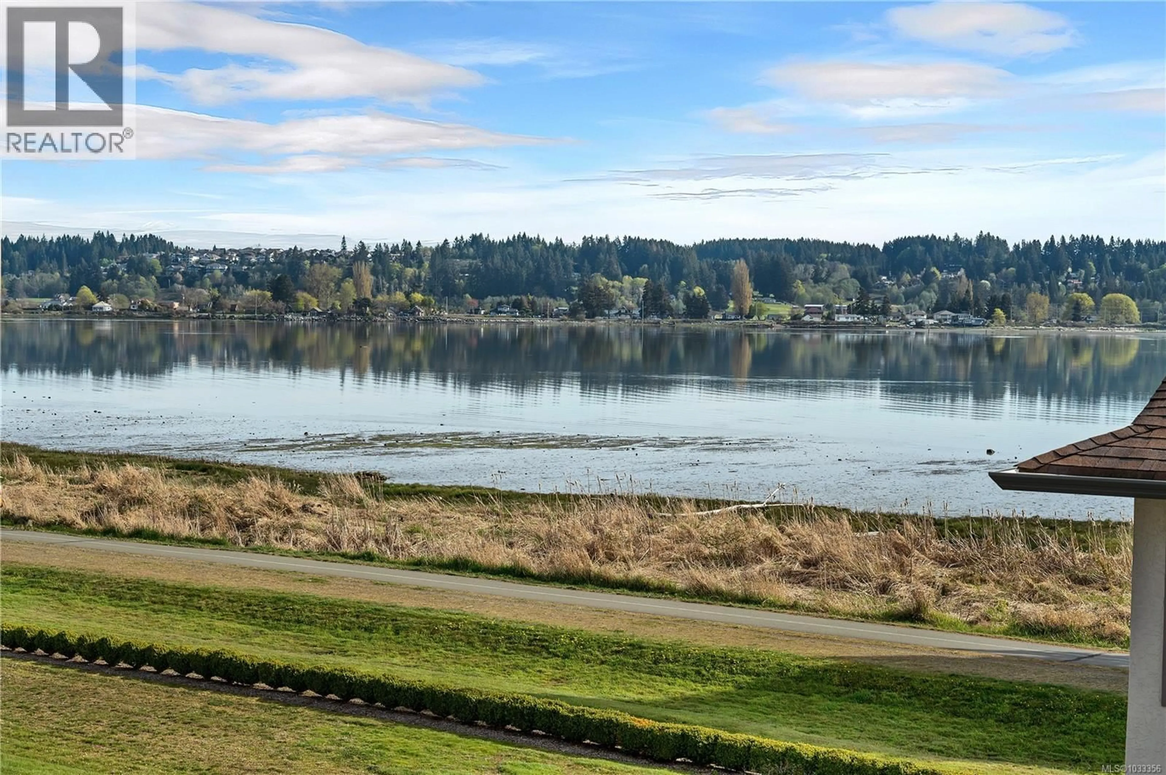 Blurry image for 5 - 3020 CLIFFE AVENUE, Courtenay British Columbia V9N2L7