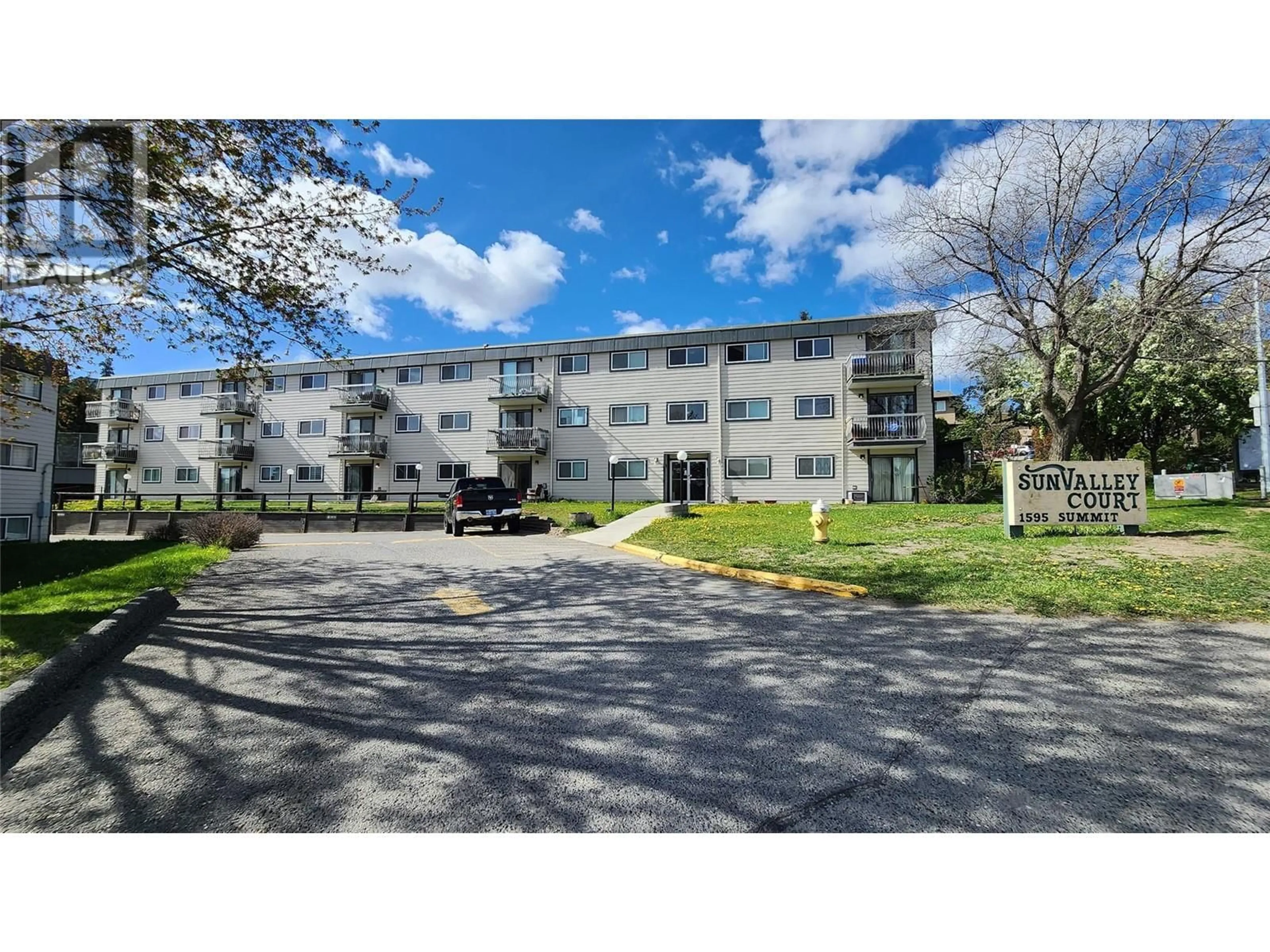 Unknown for 1595 Summit Drive Unit# 4, Kamloops British Columbia V2E1E9