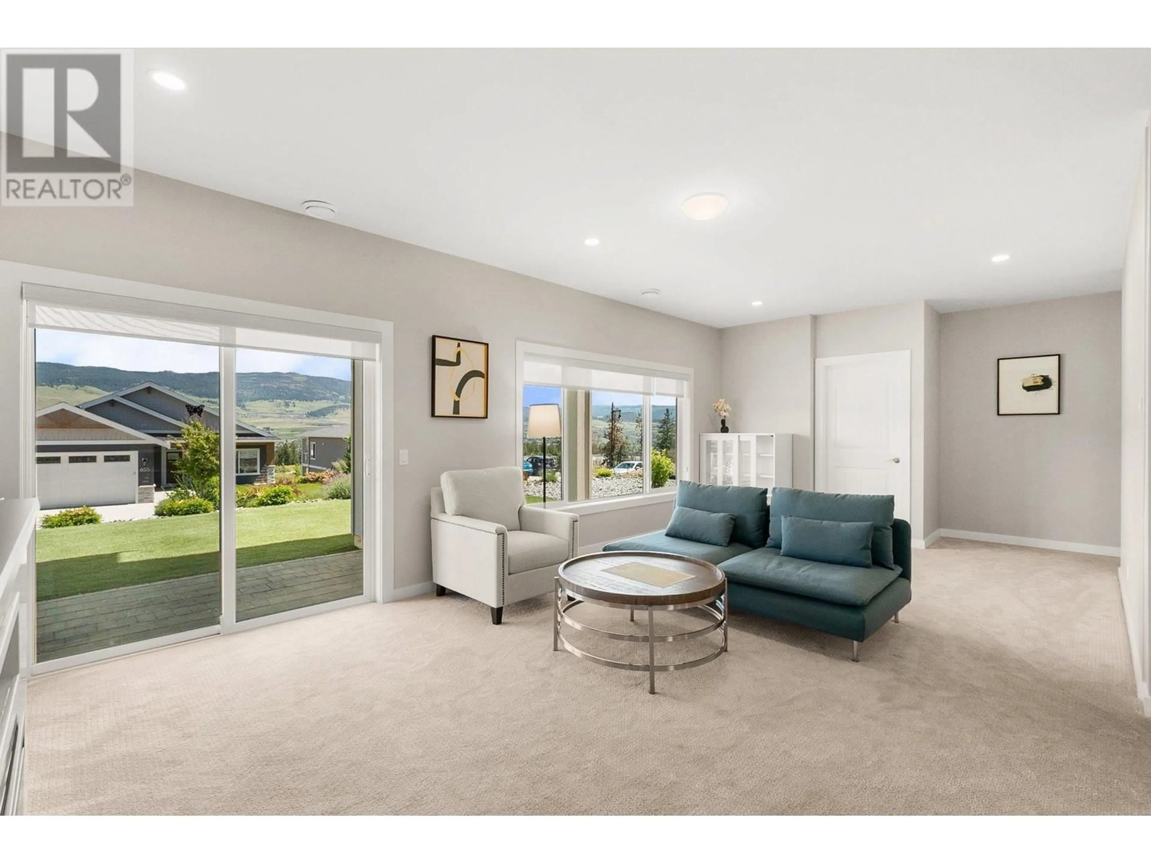 Living room with furniture, unknown for 671 YORKVILLE STREET, Kelowna British Columbia V1V0A9