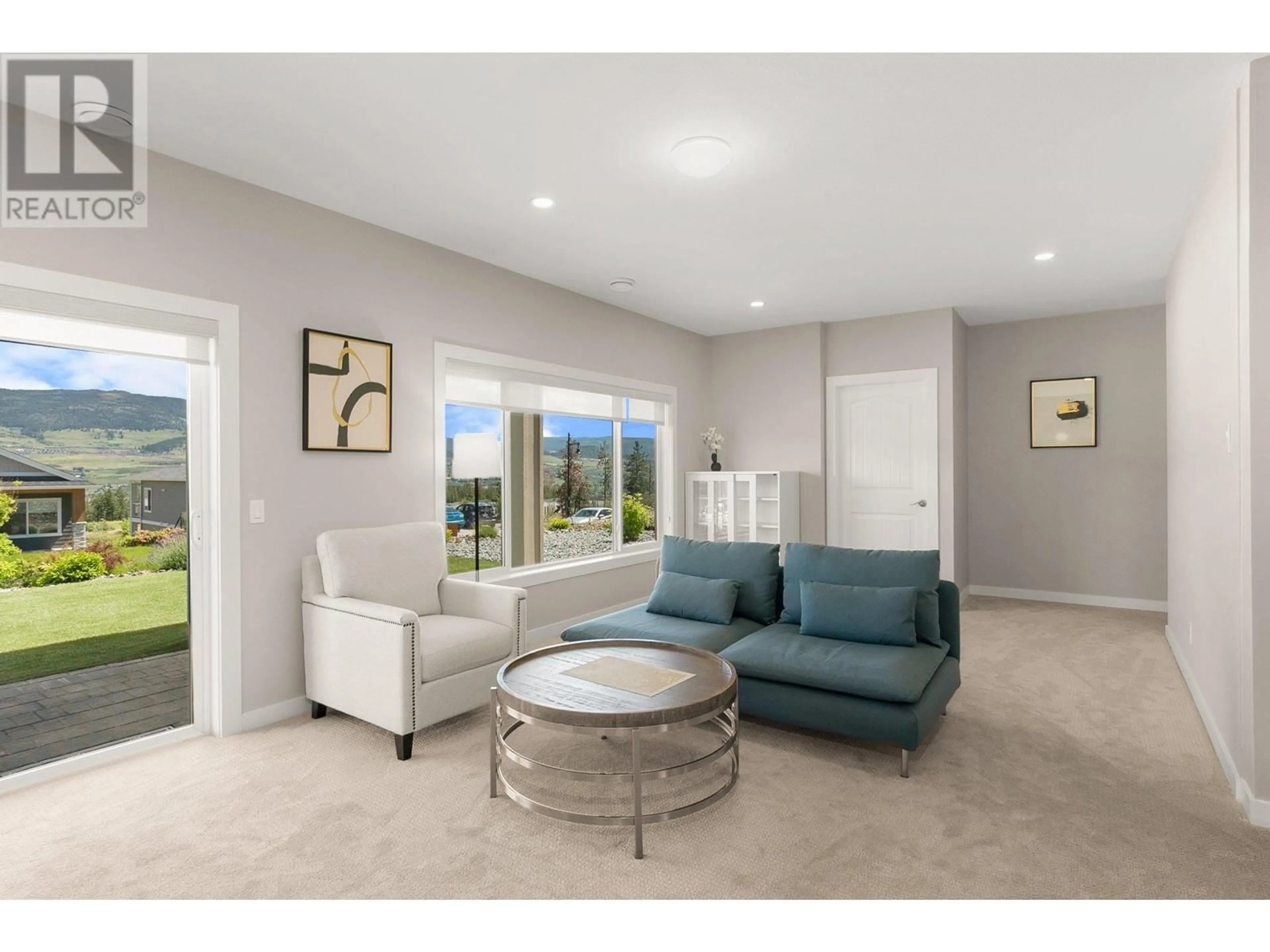 Living room with furniture, unknown for 671 YORKVILLE STREET, Kelowna British Columbia V1V0A9