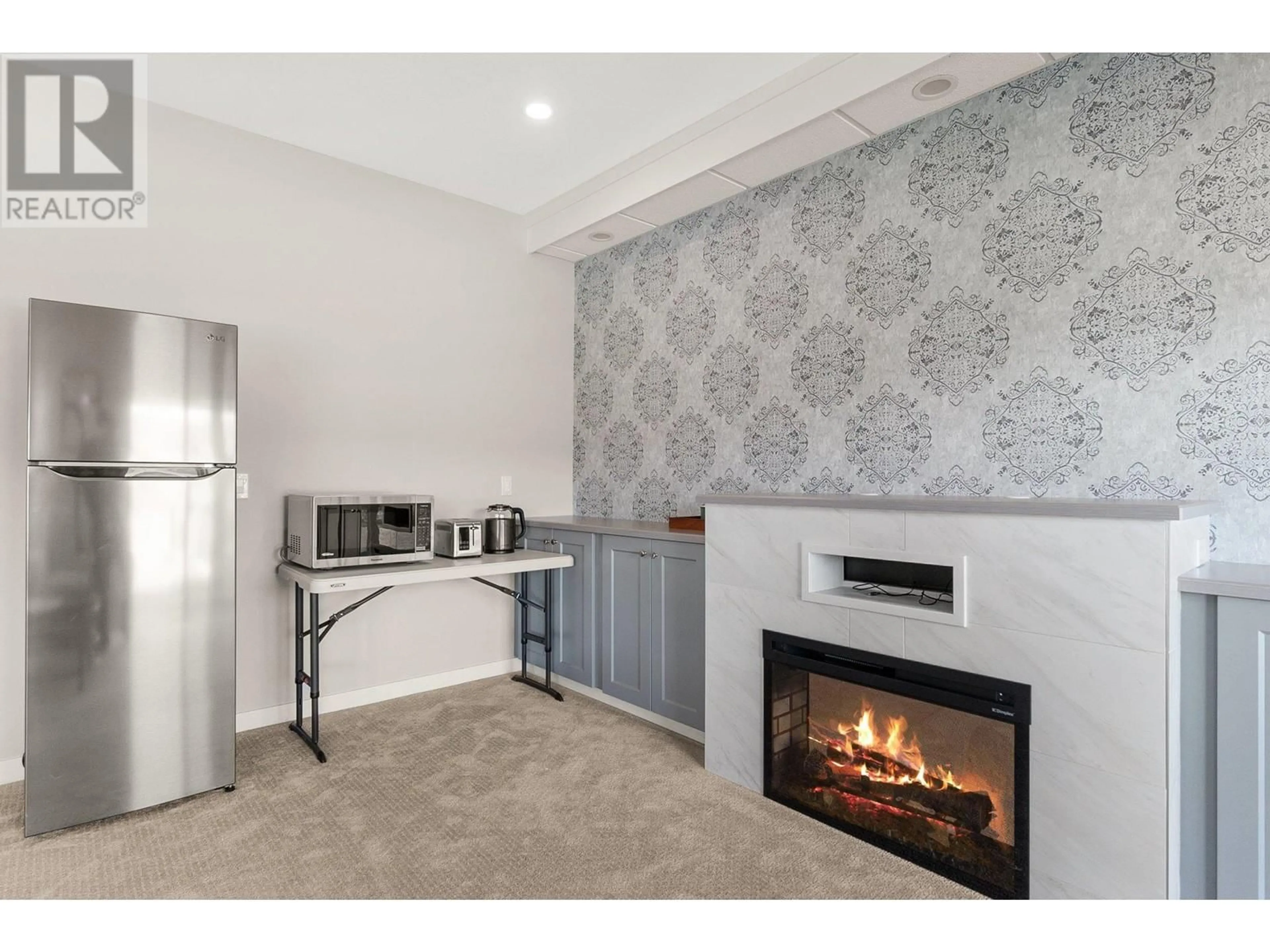 Unknown for 671 YORKVILLE STREET, Kelowna British Columbia V1V0A9