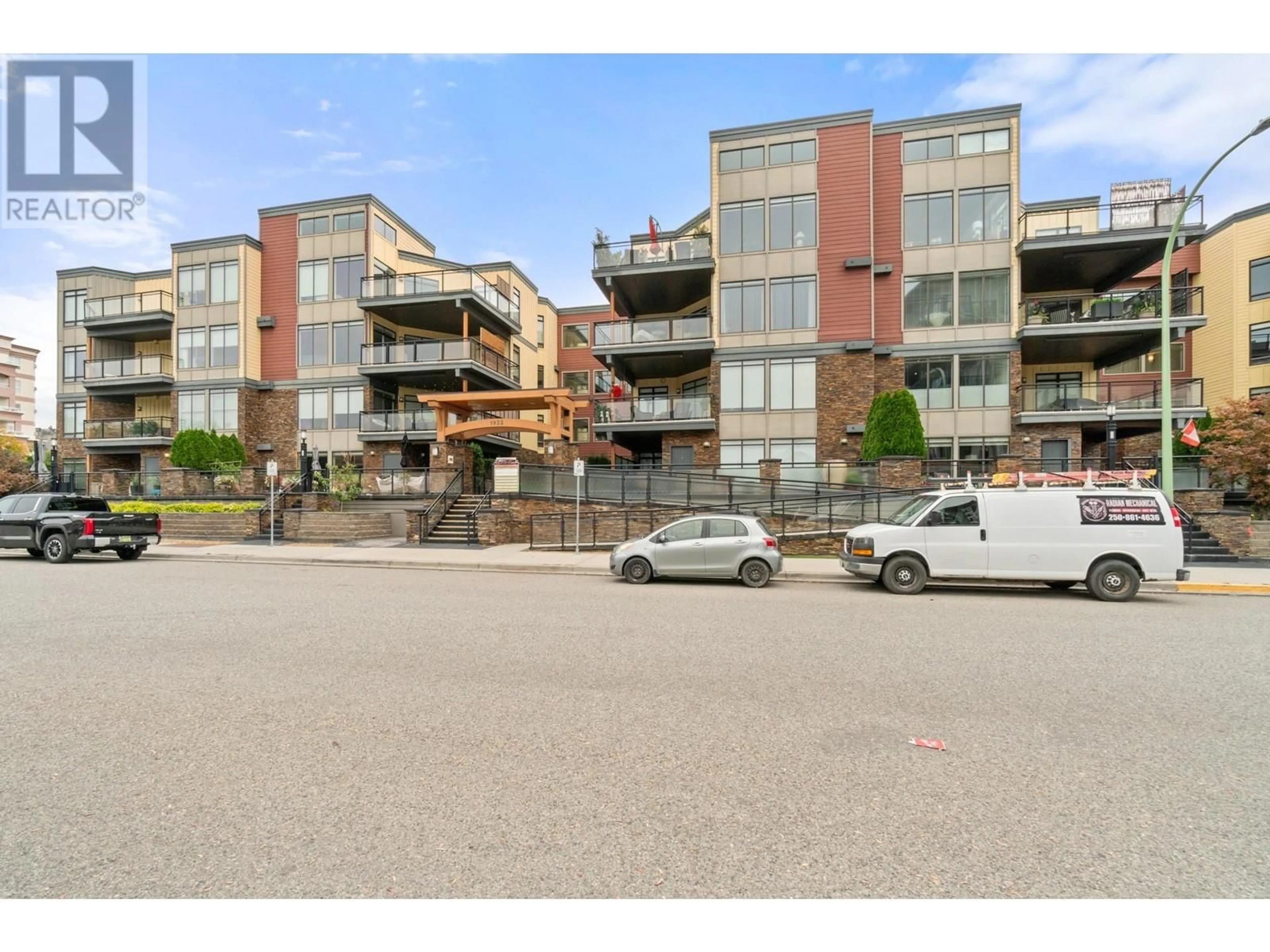 Unknown for 1933 Ambrosi Road Unit# 302, Kelowna British Columbia V1Y4S1