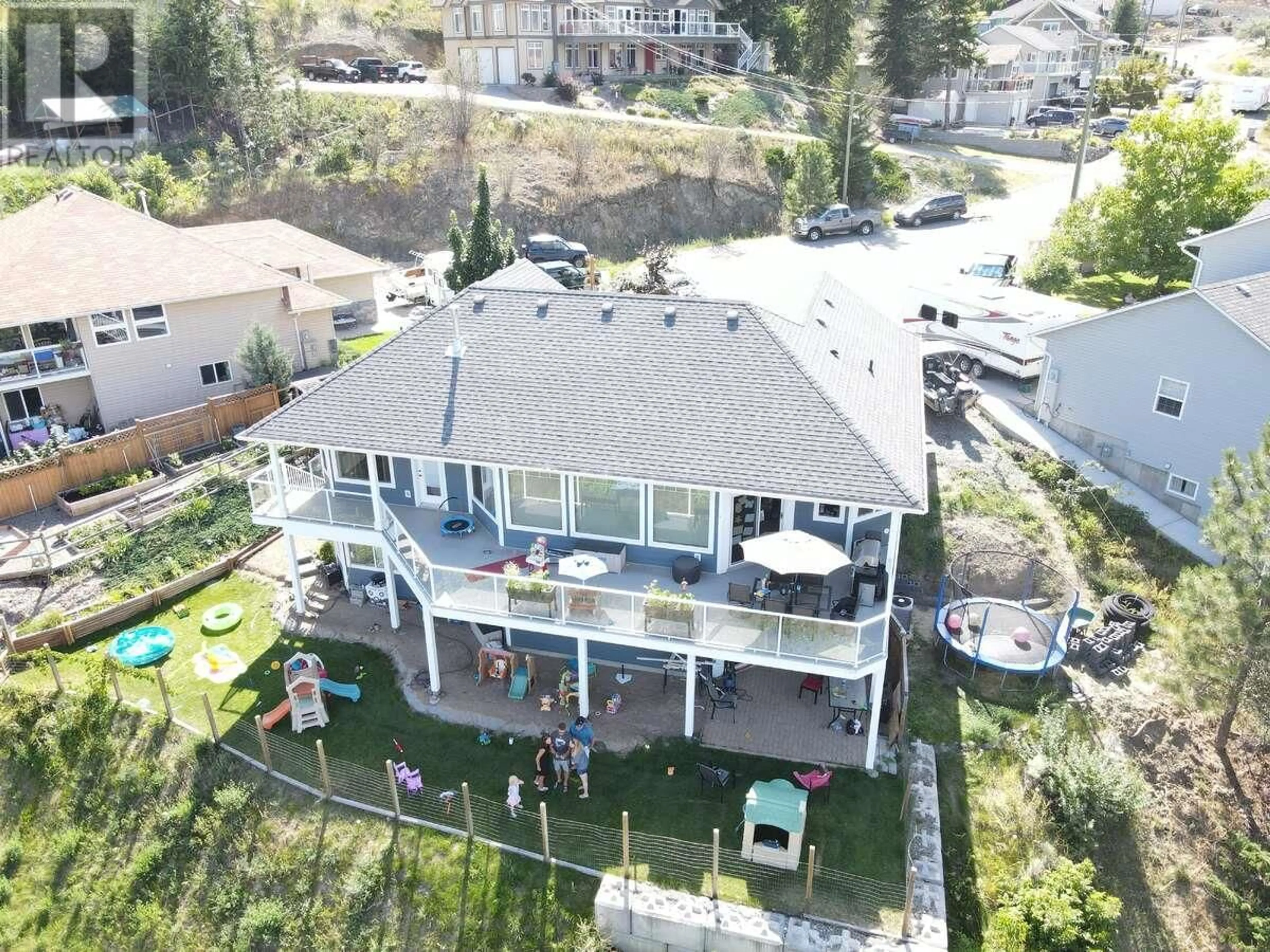 A pic from outside/outdoor area/front of a property/back of a property/a pic from drone, unknown for 4721 UPLANDS Drive, Kamloops British Columbia V2C6S9