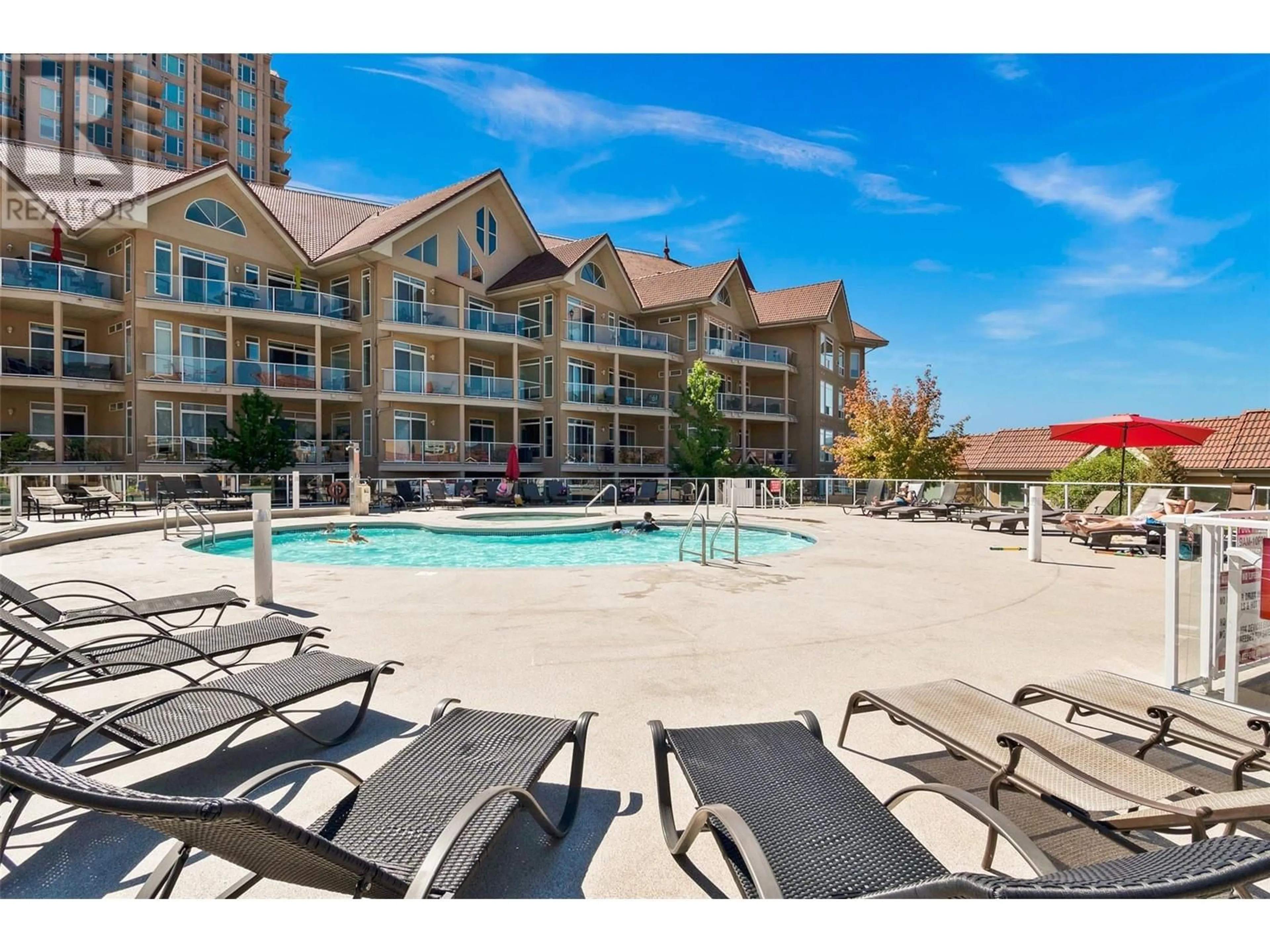 Pool for 119 - 1088 SUNSET DRIVE, Kelowna British Columbia V1Y9W1