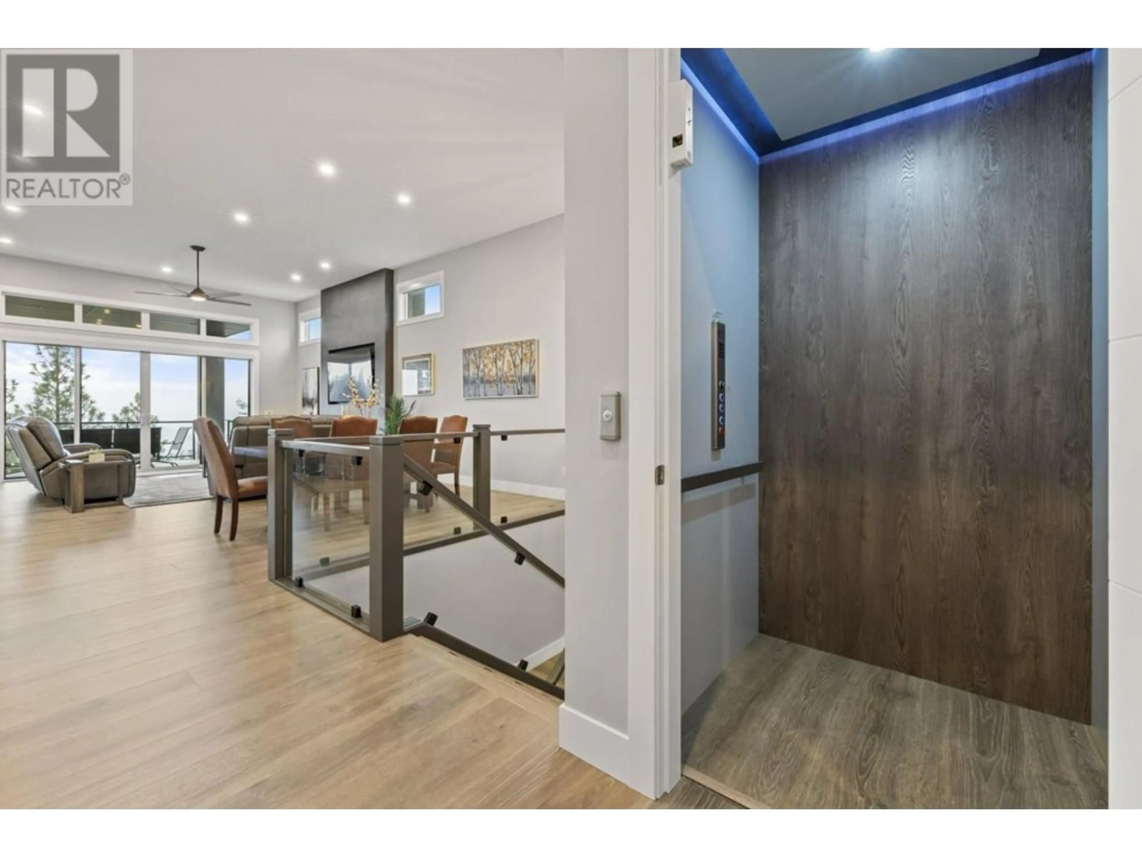 Indoor entryway for 2505 TALLUS HEIGHTS DRIVE, West Kelowna British Columbia V4T3M2