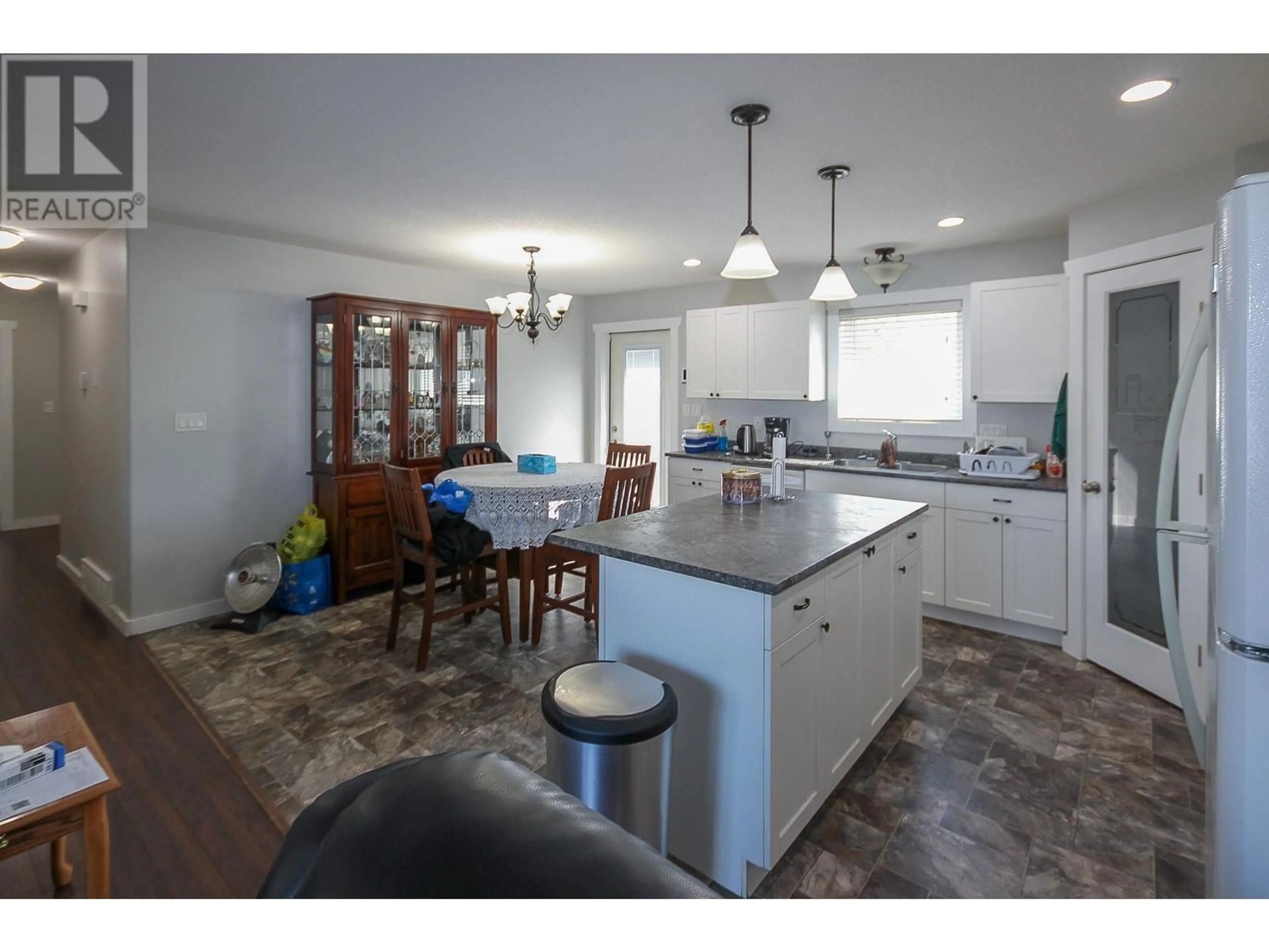 Open concept kitchen, unknown for 4803 56 Avenue, Pouce Coupe British Columbia V0C2C0