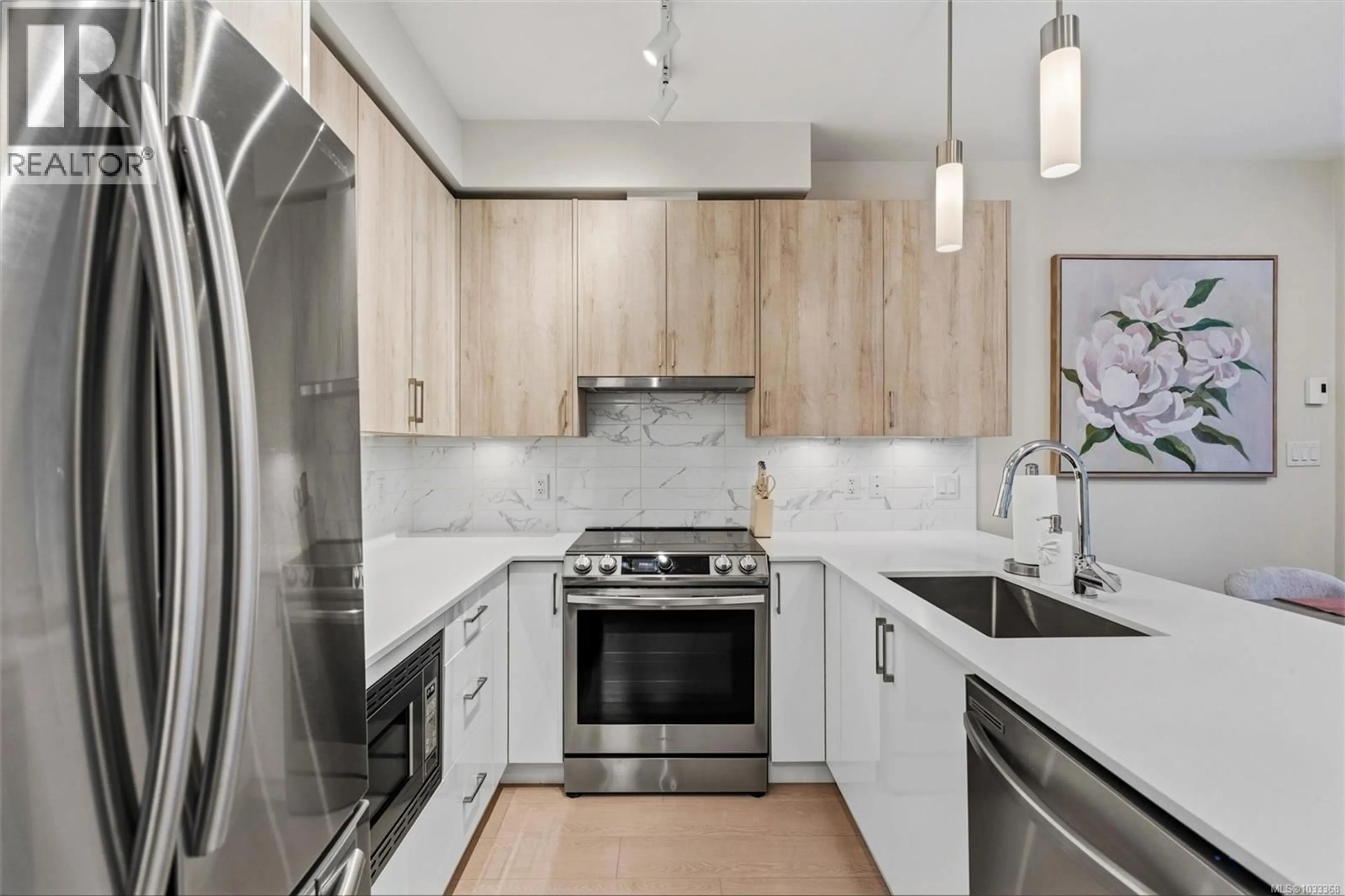 Contemporary kitchen, unknown for 205 - 1450 GLENTANA ROAD, View Royal British Columbia V9A2P8