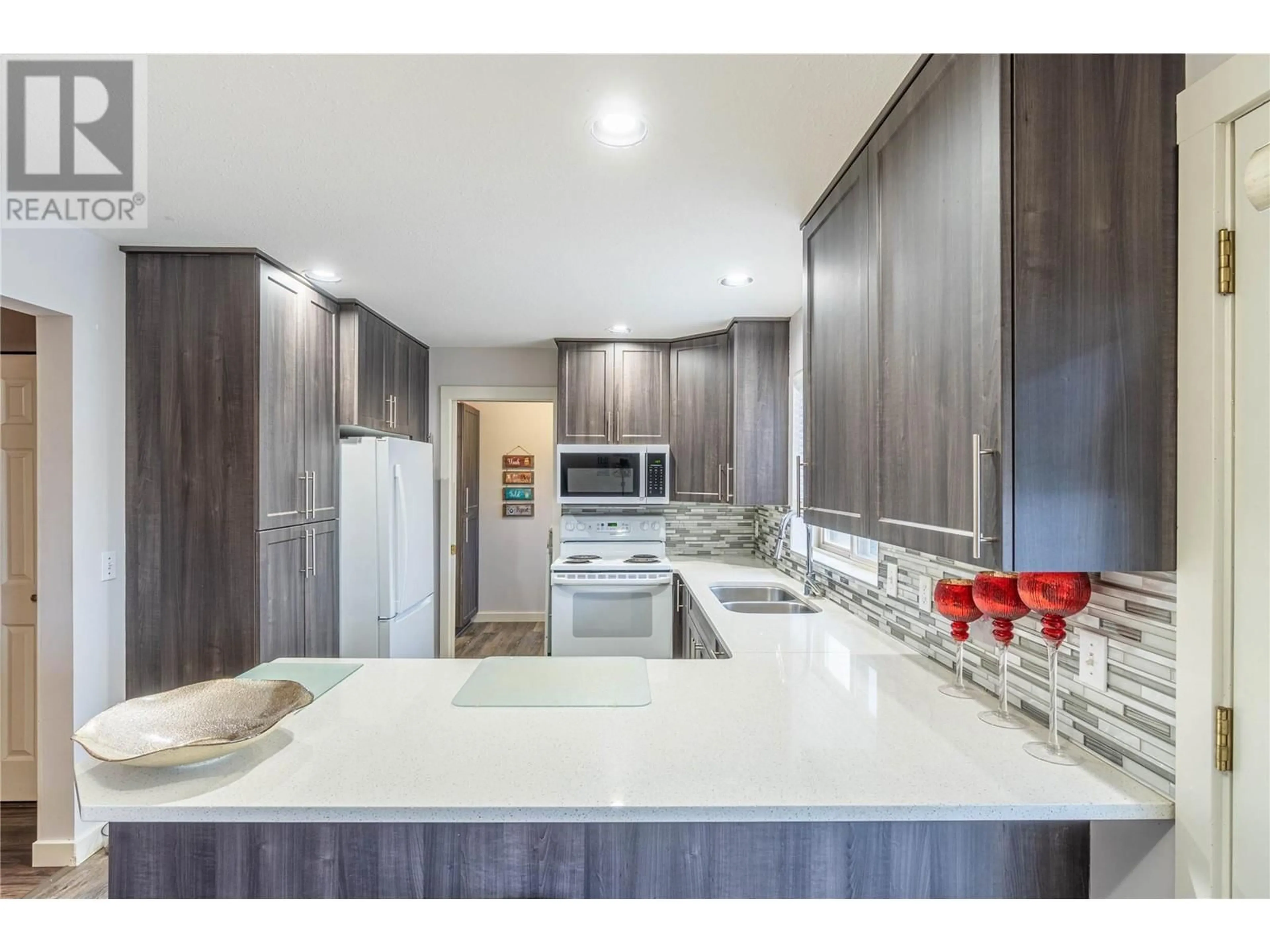 Open concept kitchen, unknown for 114 Fernie Place, Kamloops British Columbia V2C6S4