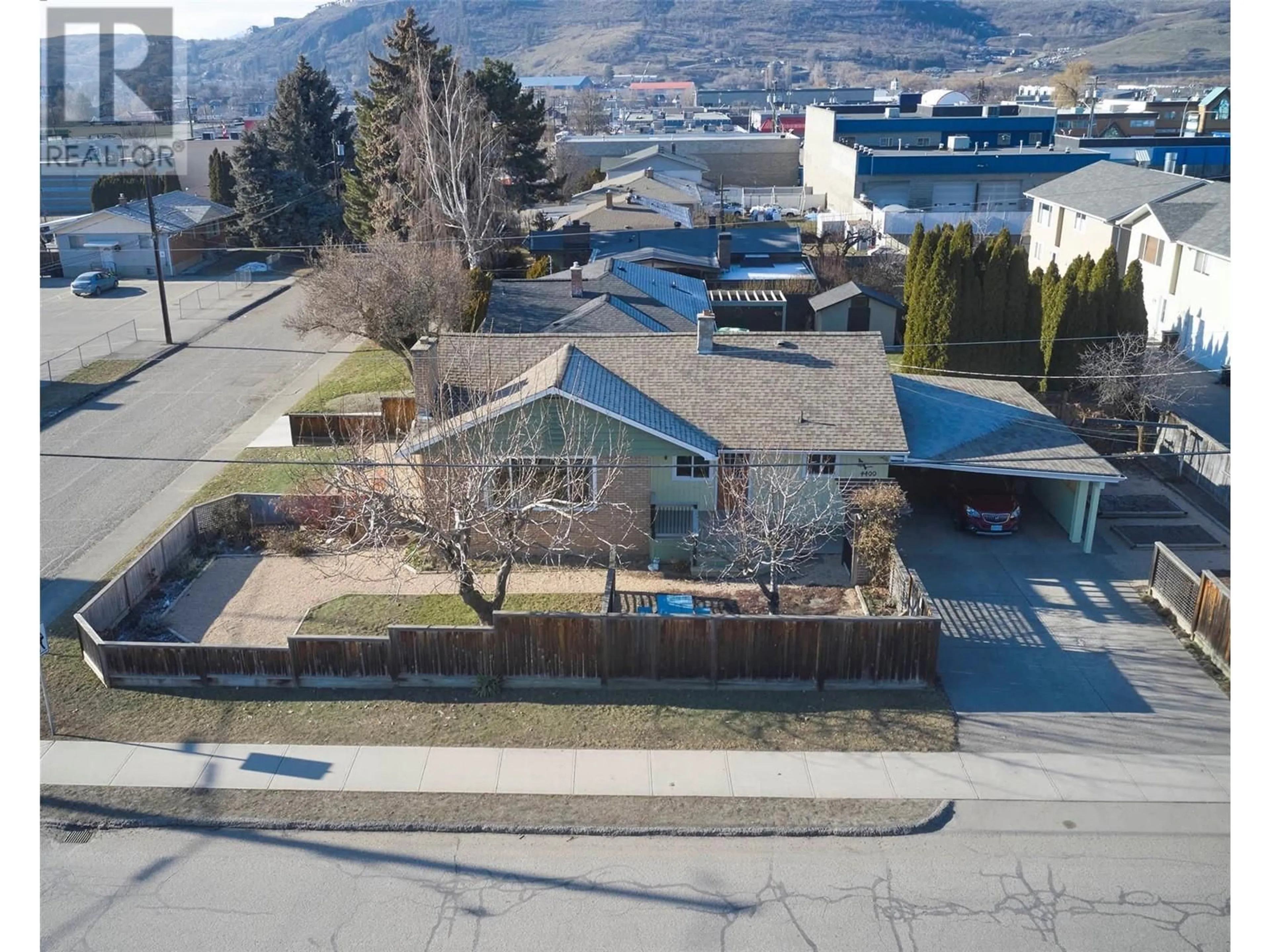 A pic from outside/outdoor area/front of a property/back of a property/a pic from drone, unknown for 4400 25 Street, Vernon British Columbia V1T4S6