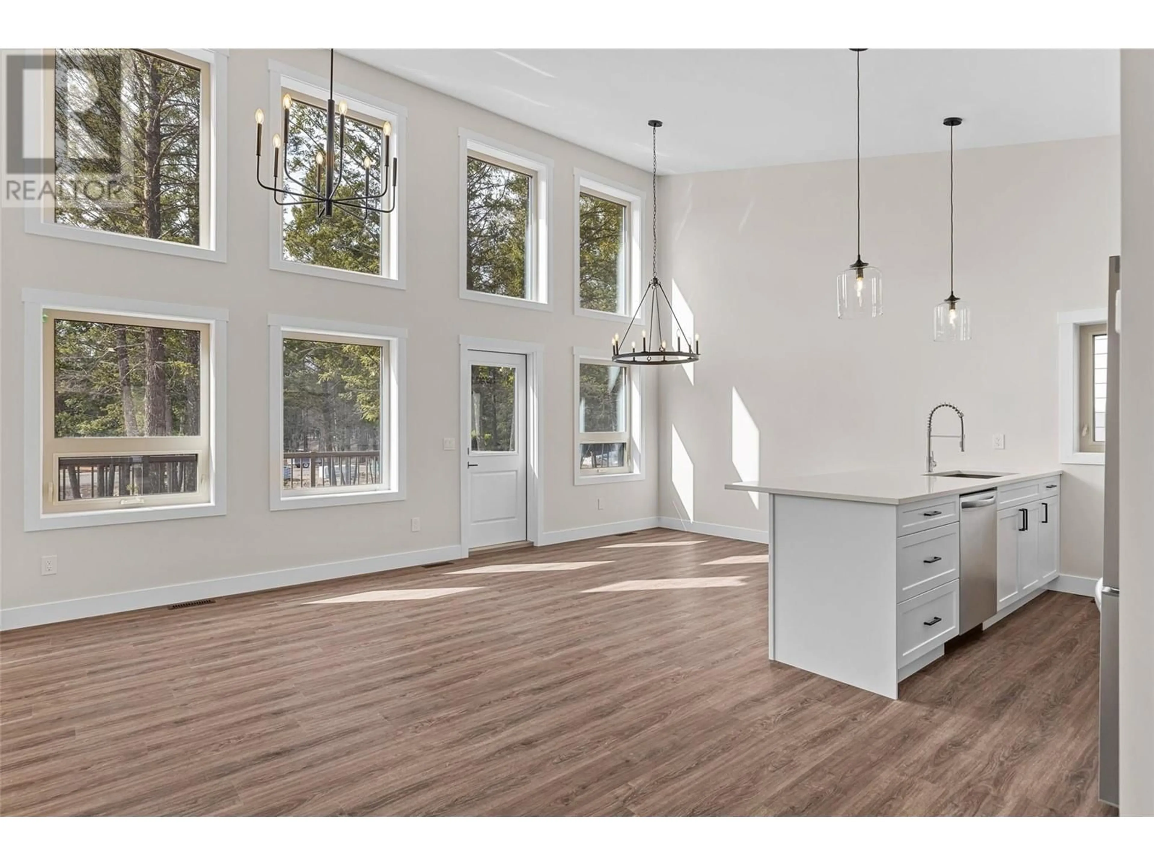 Home with vinyl exterior material, mountain view for 44 - 4926 TIMBER RIDGE ROAD, Windermere British Columbia V0B1L0