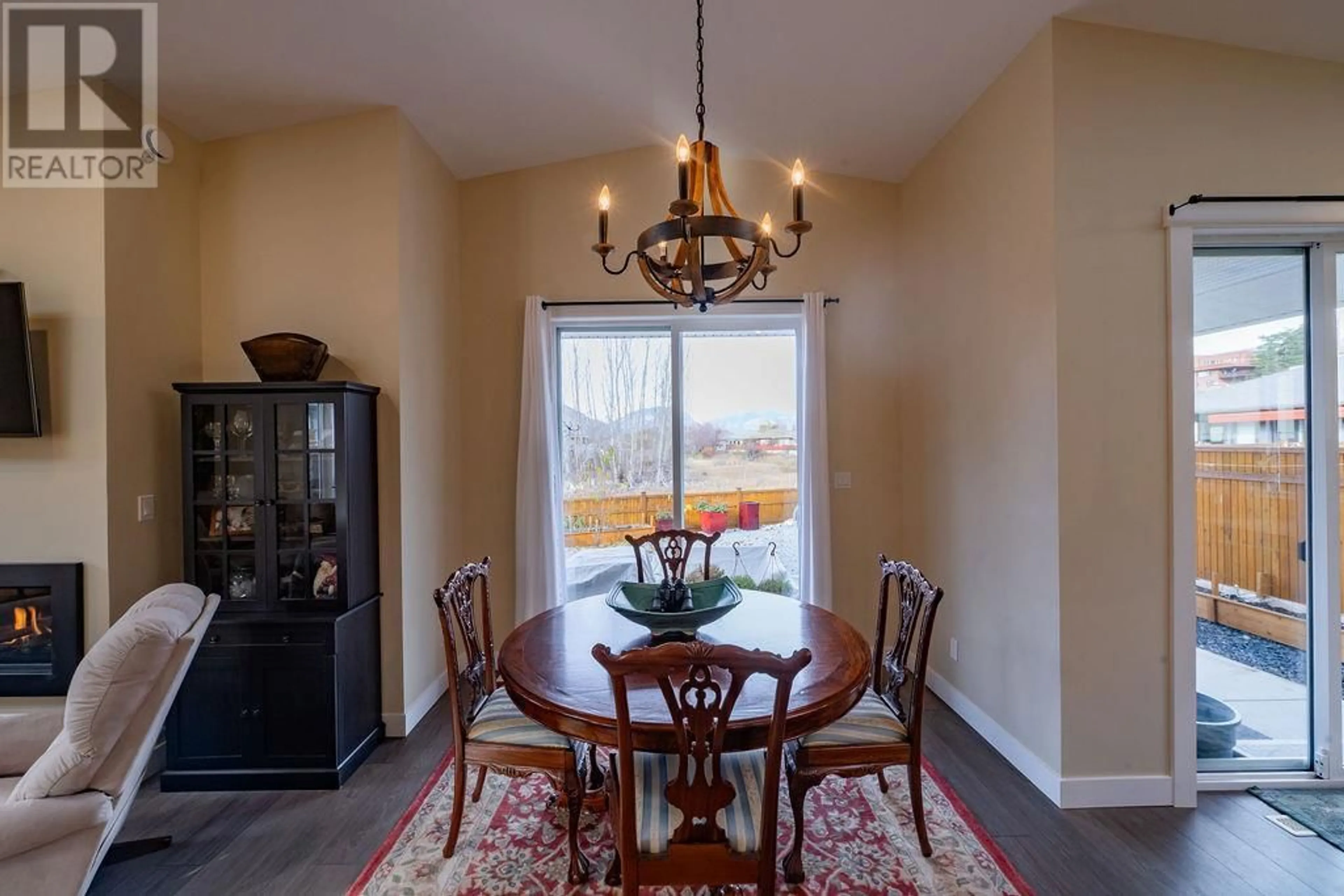 Dining room, ceramic/tile floor for 230 Bunchgrass Avenue, Oliver British Columbia V0H1T3