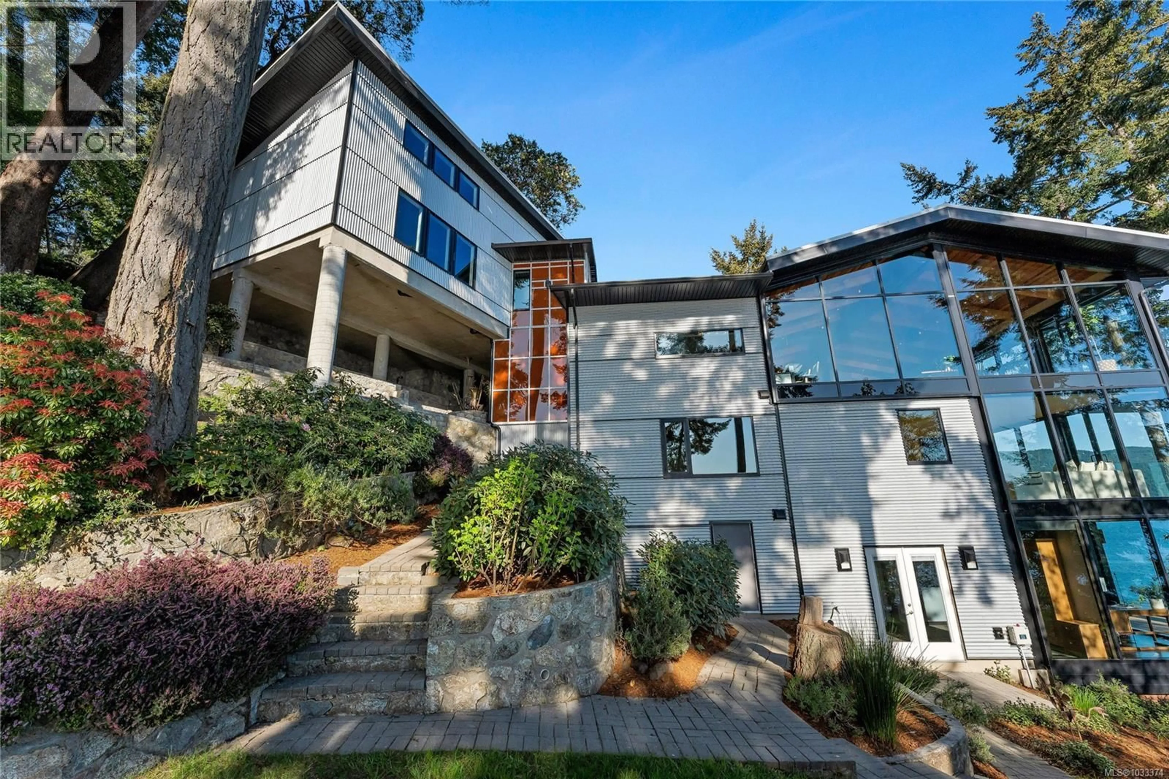 Unknown for 1676 LANDS END ROAD, North Saanich British Columbia V8L5L5