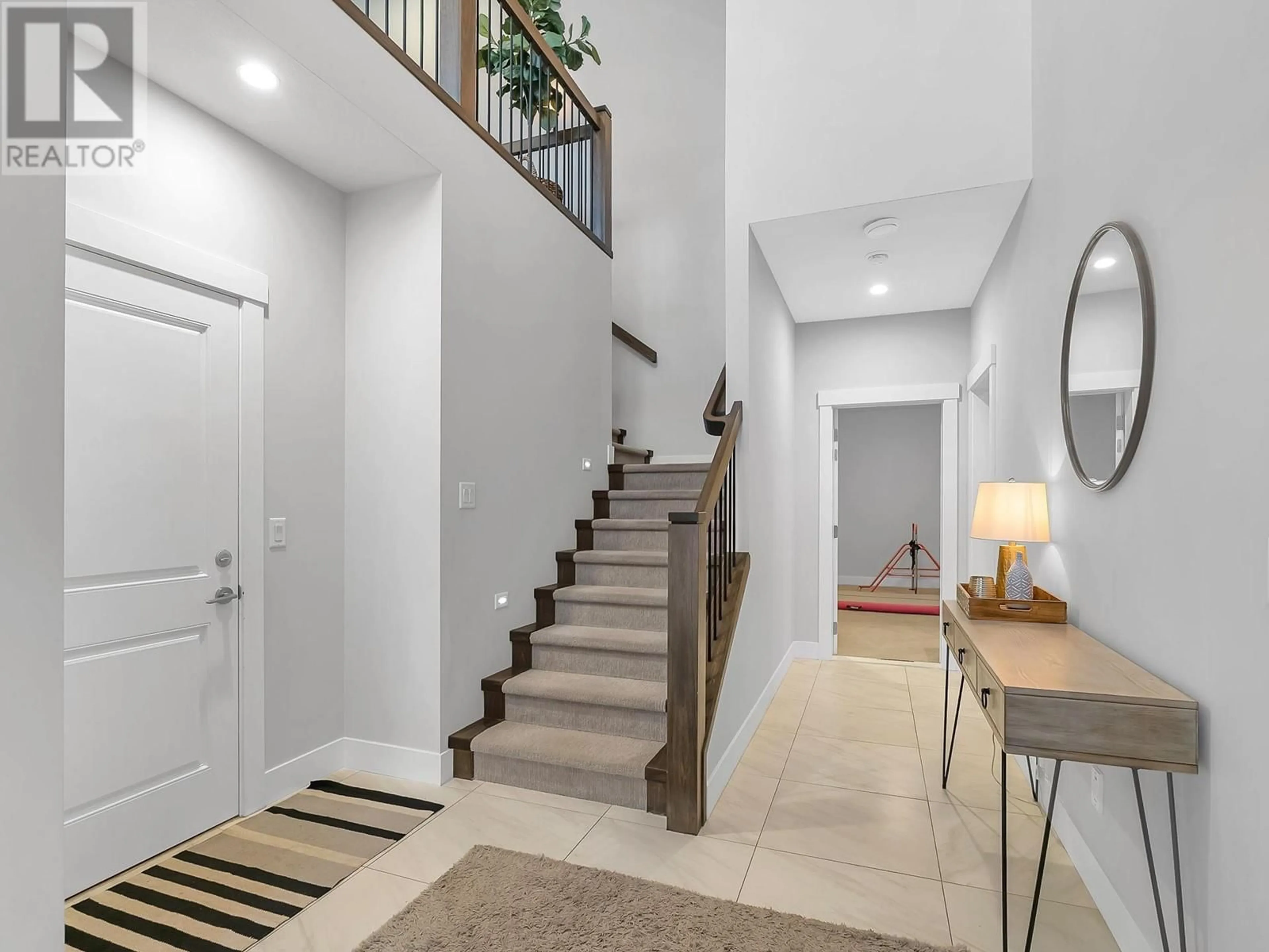 Indoor entryway for 3312 Hihannah View, West Kelowna British Columbia V4T3C9