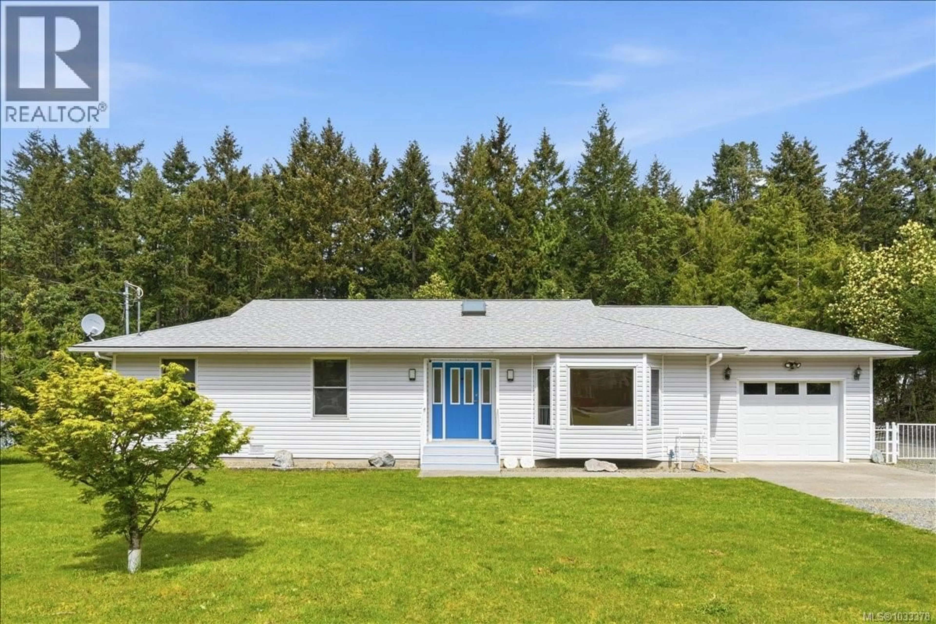 Home with vinyl exterior material, unknown for 7080 BLACKJACK DRIVE, Lantzville British Columbia V0R2H0