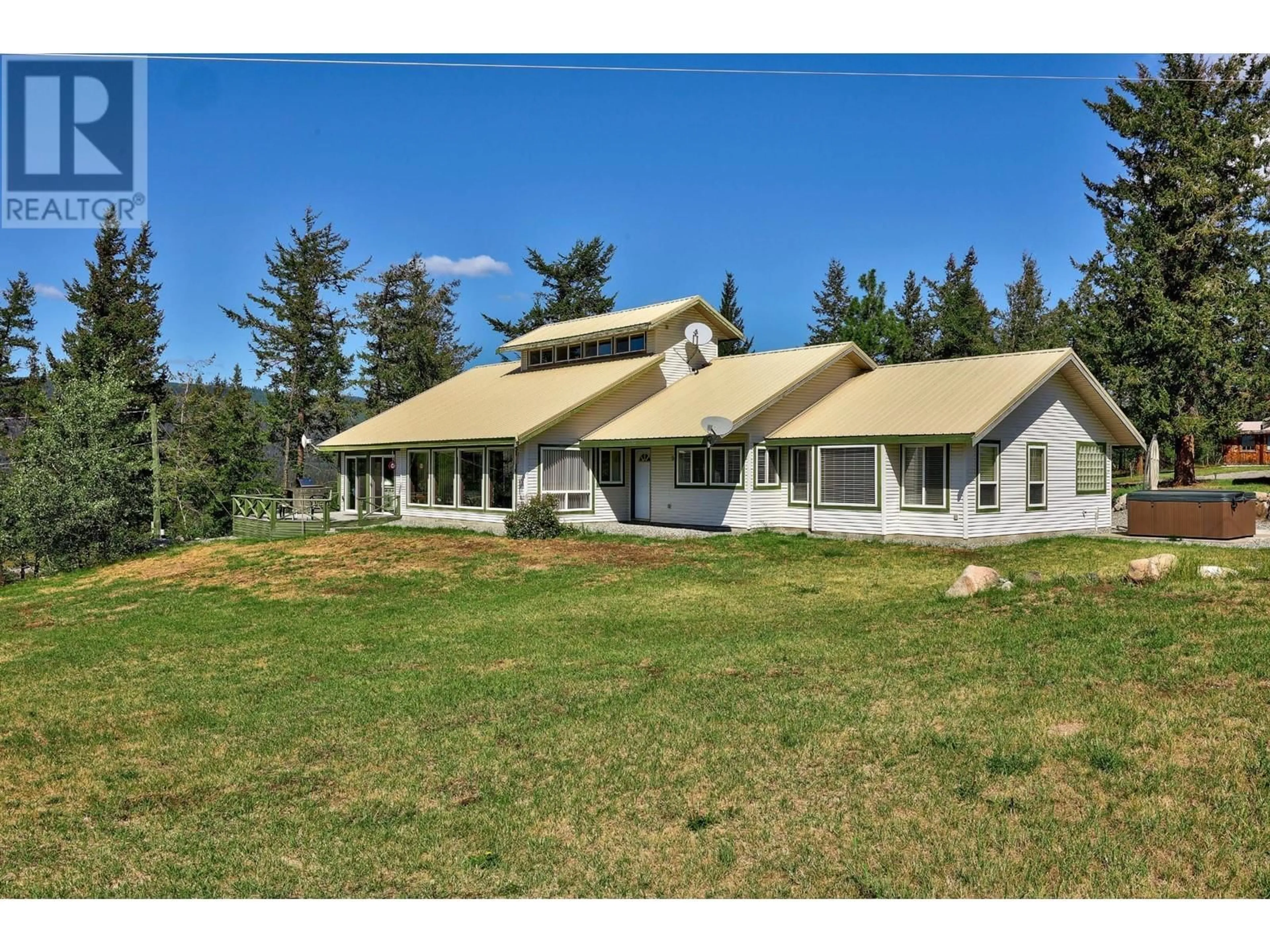 A pic from outside/outdoor area/front of a property/back of a property/a pic from drone, mountain view for 5120 STEFFENS ROAD, Merritt British Columbia V1K1B8
