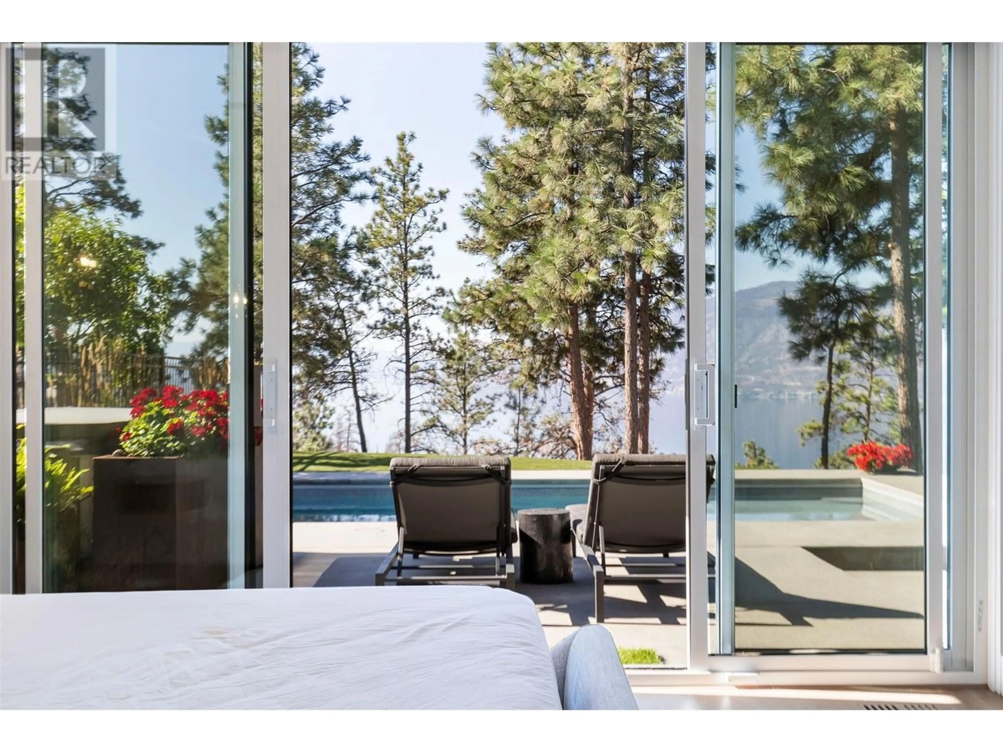 Patio, water/lake/river/ocean view for 9708 BENCHLAND DRIVE, Lake Country British Columbia V4V0A5