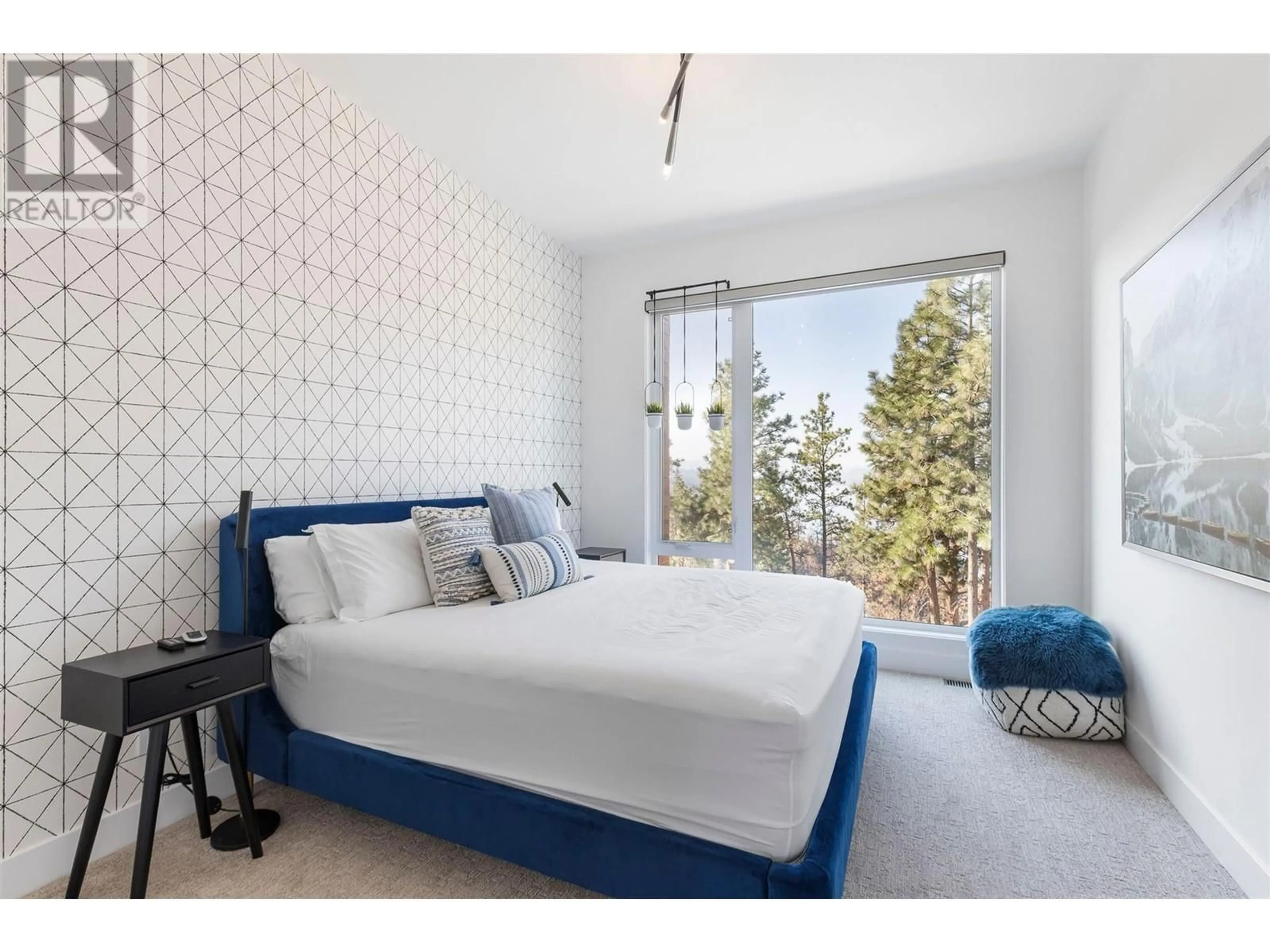 Bedroom with bed, unknown for 9708 BENCHLAND DRIVE, Lake Country British Columbia V4V0A5