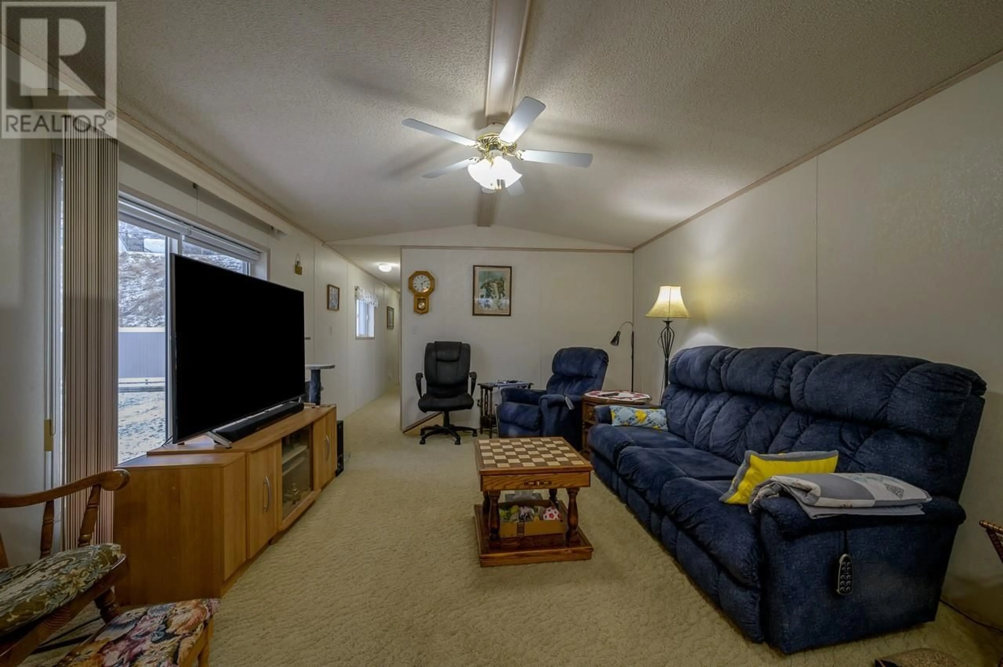 Living room with furniture, unknown for 35 - 1175 Rose Hill Road, Kamloops British Columbia V2E1G9