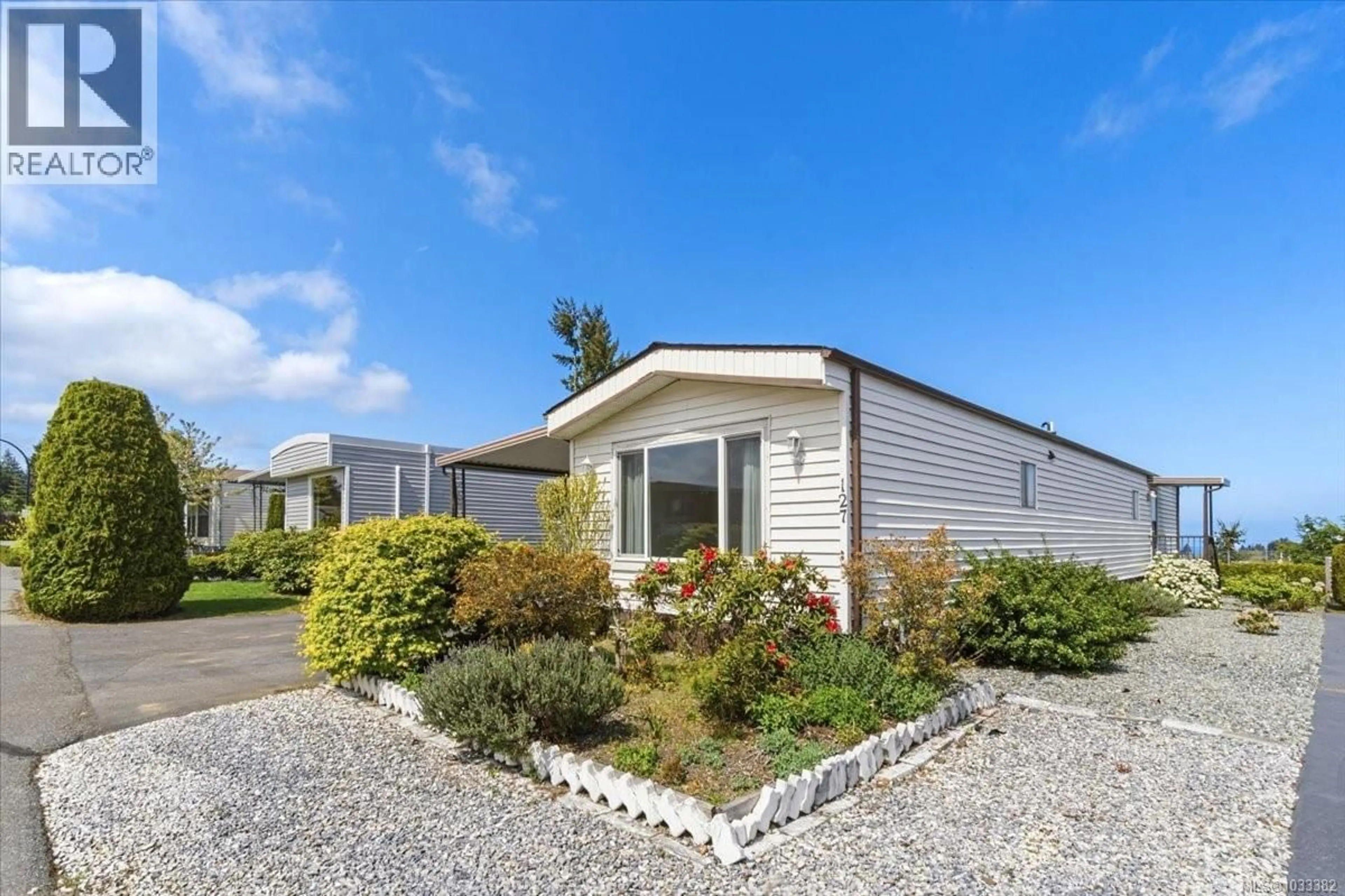 Home with vinyl exterior material, street for 127 - 6325 METRAL DRIVE, Nanaimo British Columbia V9T6P9