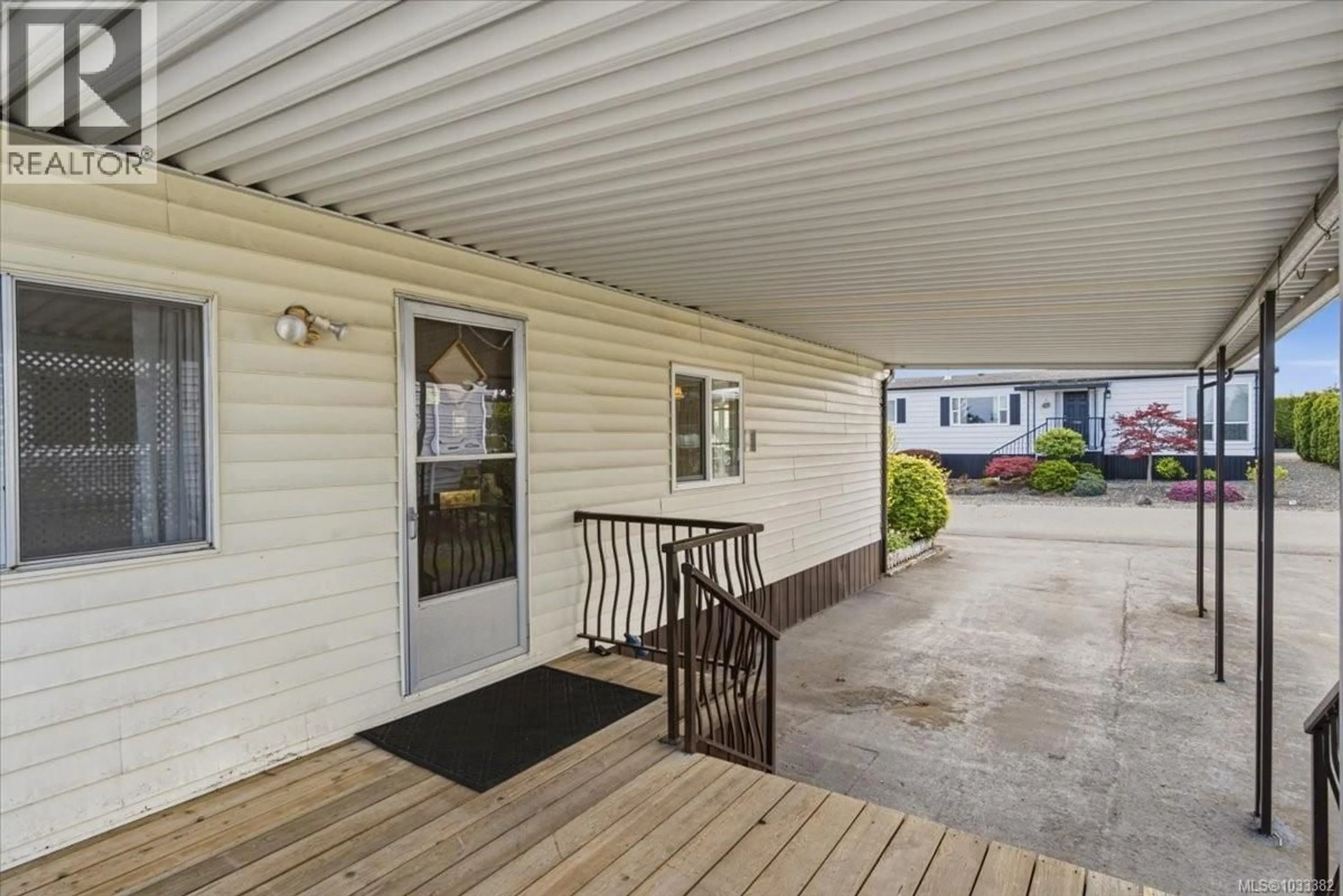 Patio, water/lake/river/ocean view for 127 - 6325 METRAL DRIVE, Nanaimo British Columbia V9T6P9