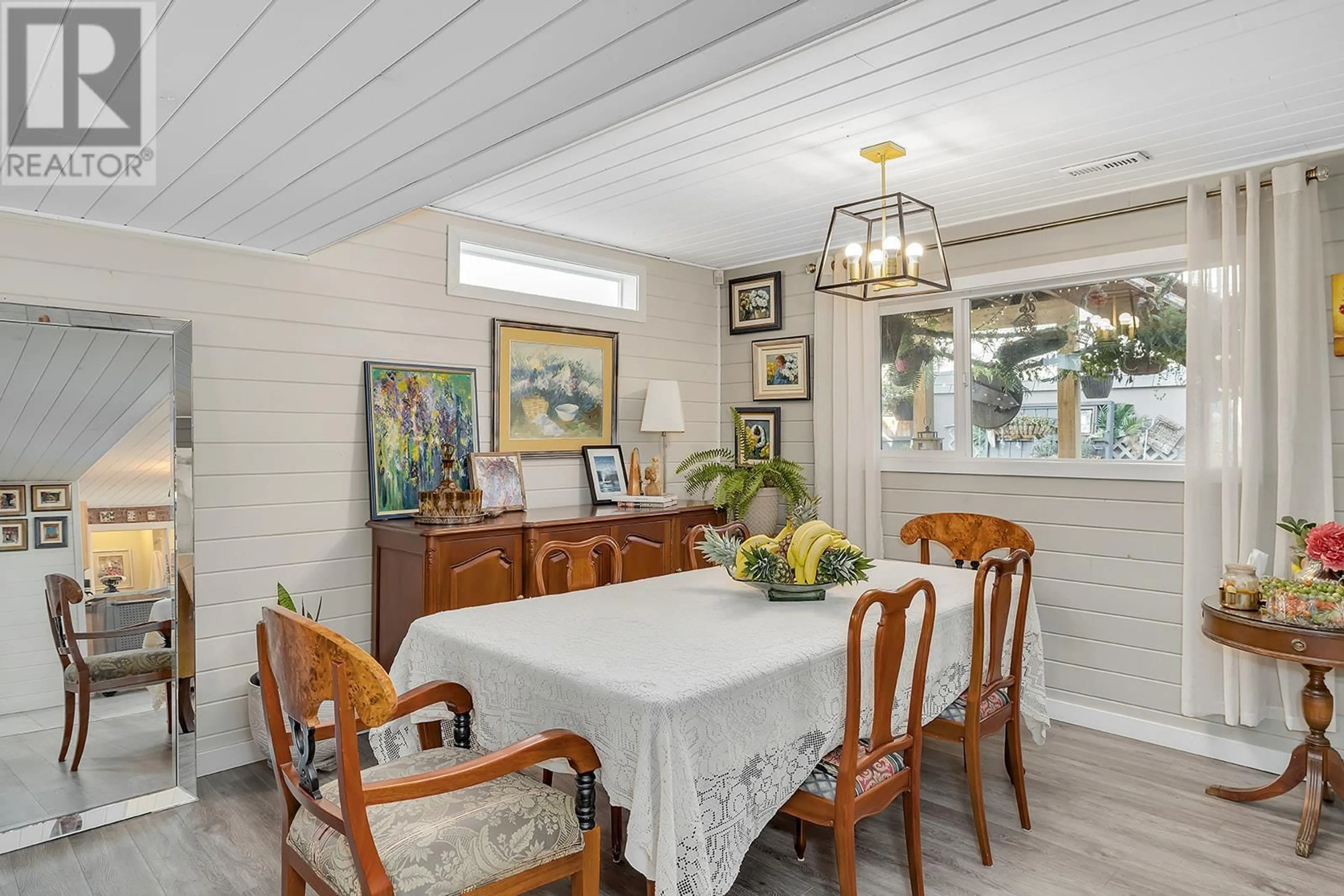 Dining room, unknown for 3105 Shannon Place, West Kelowna British Columbia V4T1T4